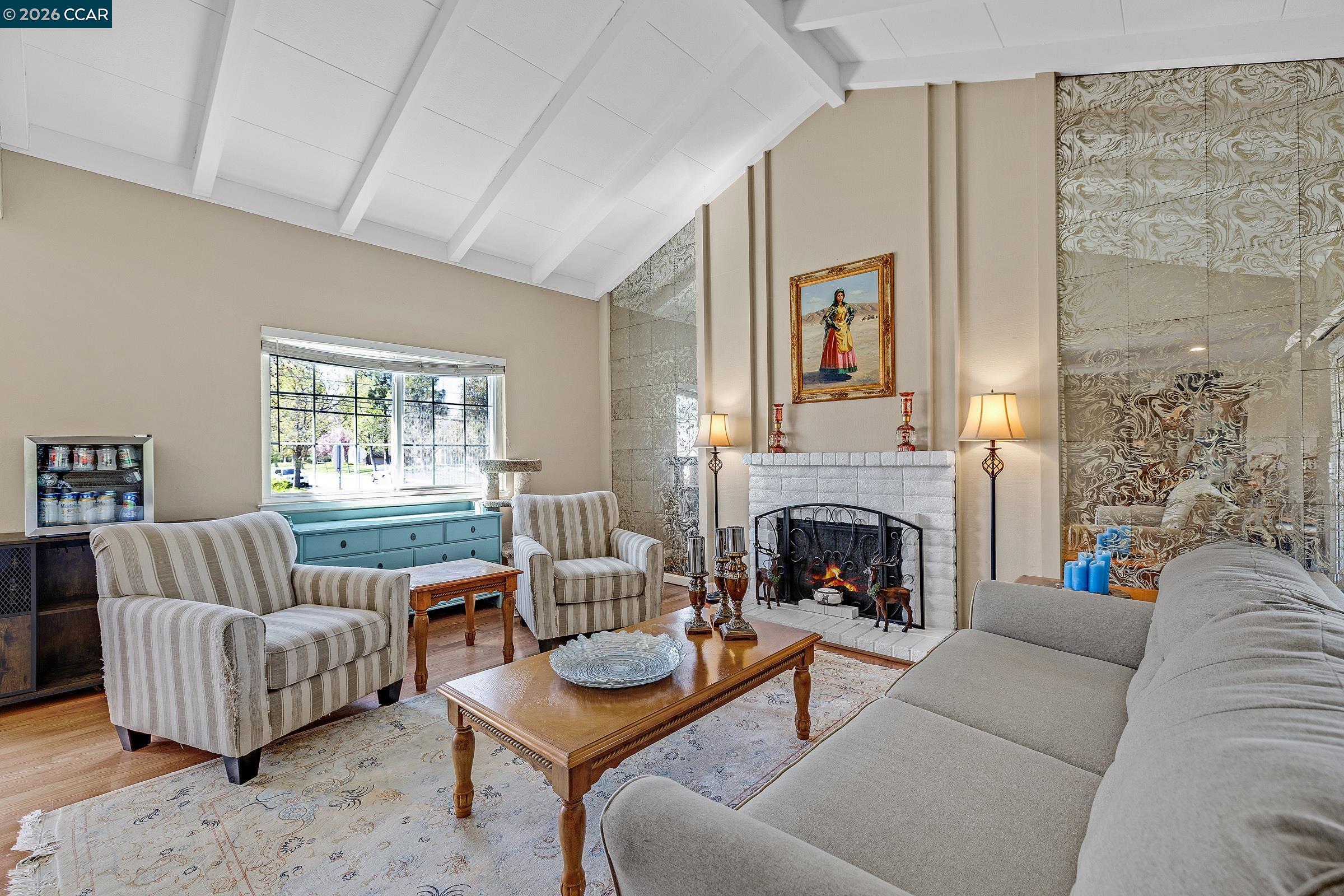 Detail Gallery Image 6 of 30 For 4028 Kirk Rd, San Jose,  CA 95124 - 3 Beds | 2 Baths