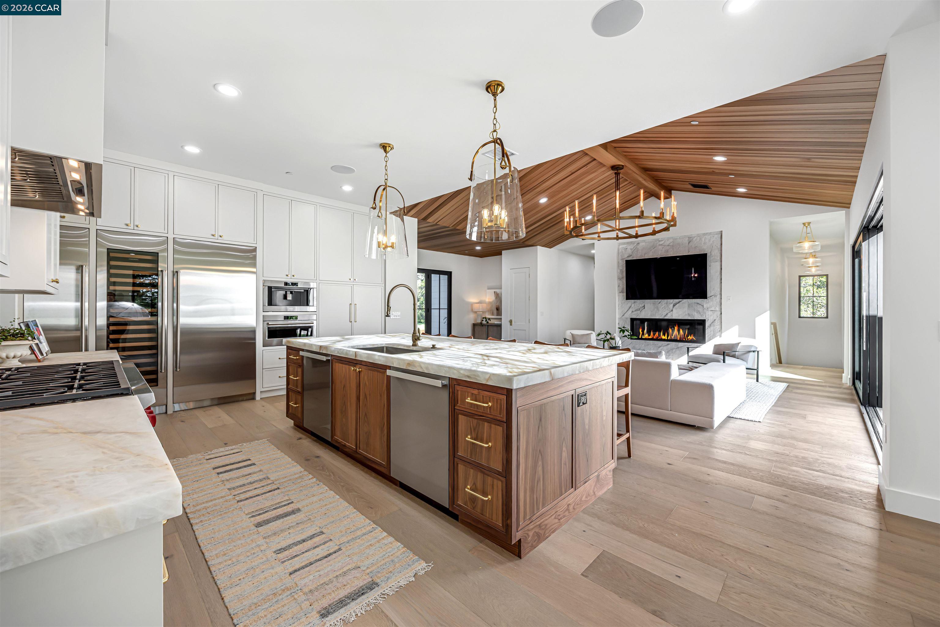 Detail Gallery Image 17 of 57 For 1570 Rancho View Drive, Lafayette,  CA 94549 - 5 Beds | 4/1 Baths