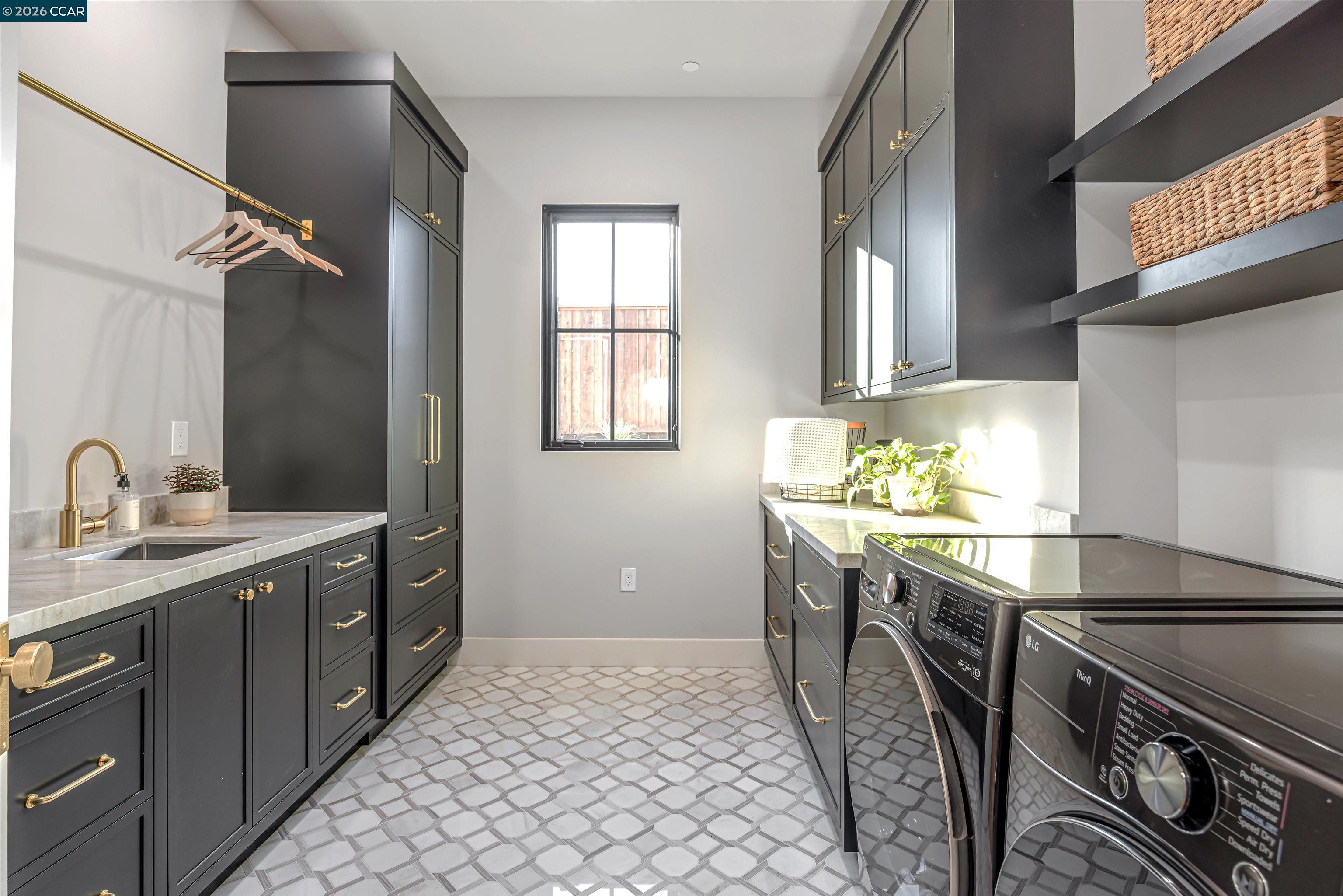 Detail Gallery Image 38 of 57 For 1570 Rancho View Drive, Lafayette,  CA 94549 - 5 Beds | 4/1 Baths