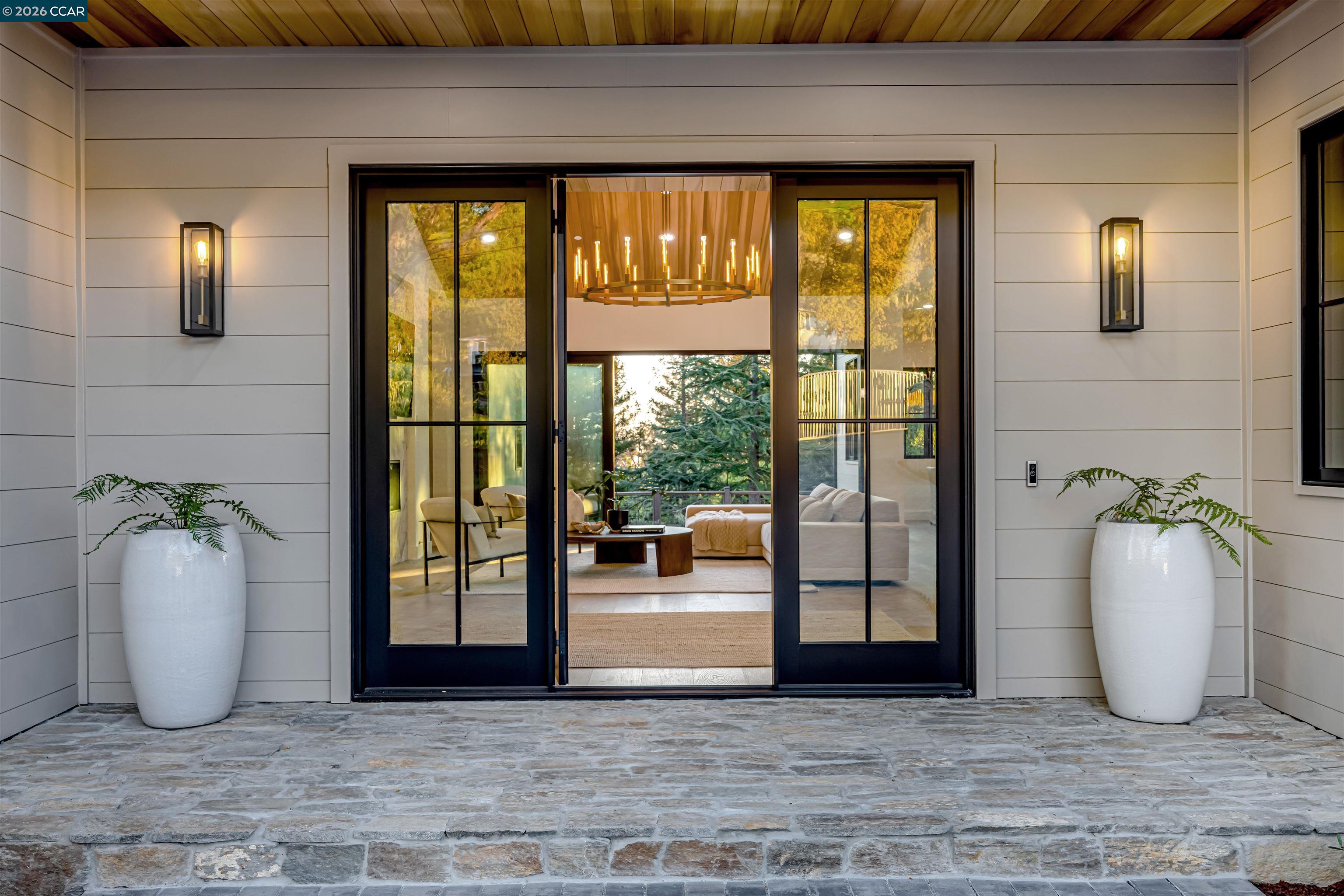 Detail Gallery Image 6 of 57 For 1570 Rancho View Drive, Lafayette,  CA 94549 - 5 Beds | 4/1 Baths