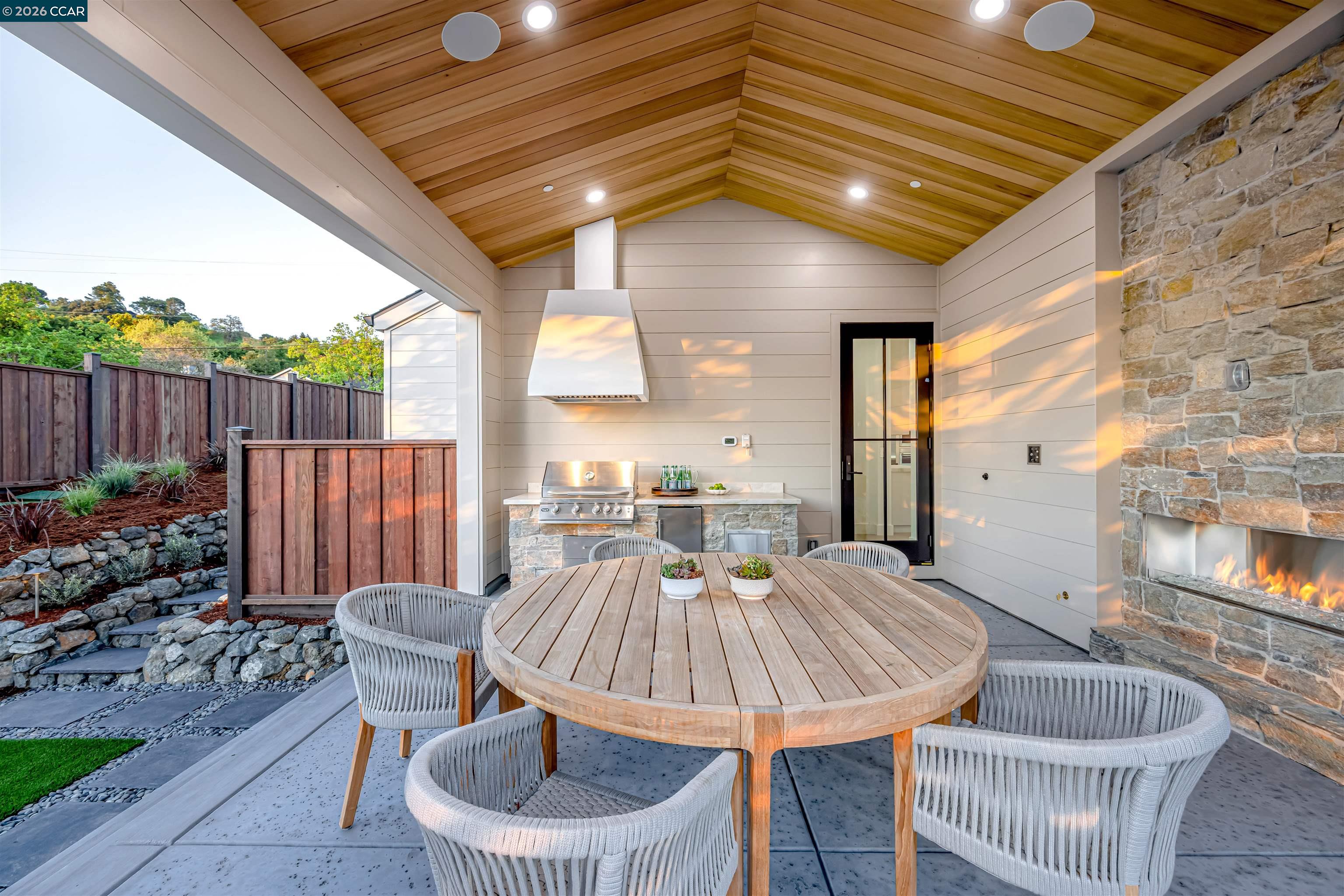 Detail Gallery Image 56 of 57 For 1570 Rancho View Drive, Lafayette,  CA 94549 - 5 Beds | 4/1 Baths