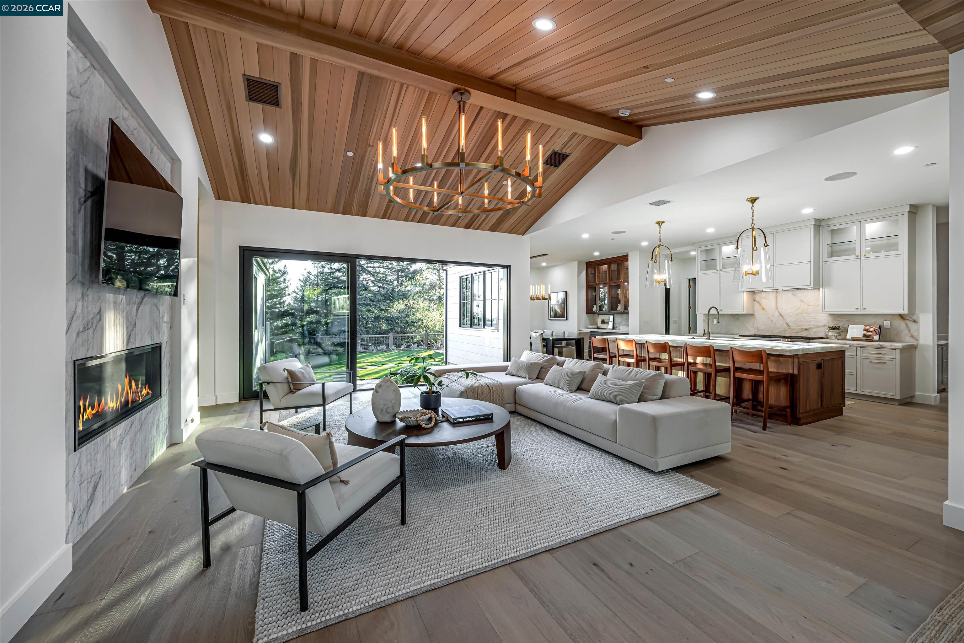 Detail Gallery Image 8 of 57 For 1570 Rancho View Drive, Lafayette,  CA 94549 - 5 Beds | 4/1 Baths