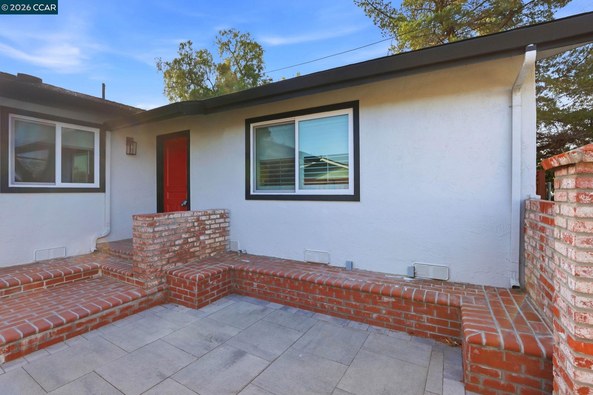 Detail Gallery Image 6 of 29 For 807 Crane Ave, Livermore,  CA 94551 - 3 Beds | 2 Baths