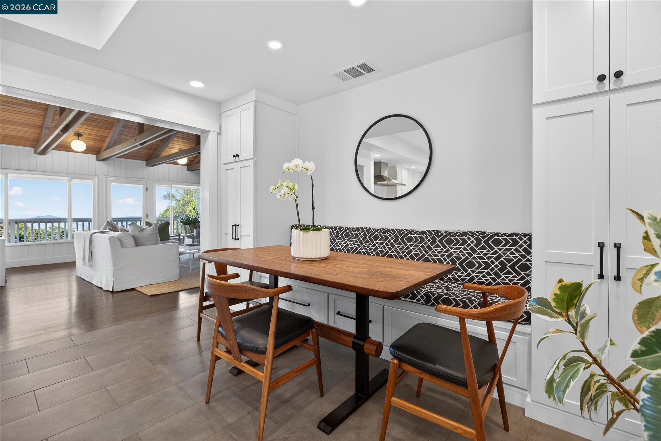 Detail Gallery Image 12 of 40 For 6 Del Valle, Orinda,  CA 94563 - 3 Beds | 2 Baths