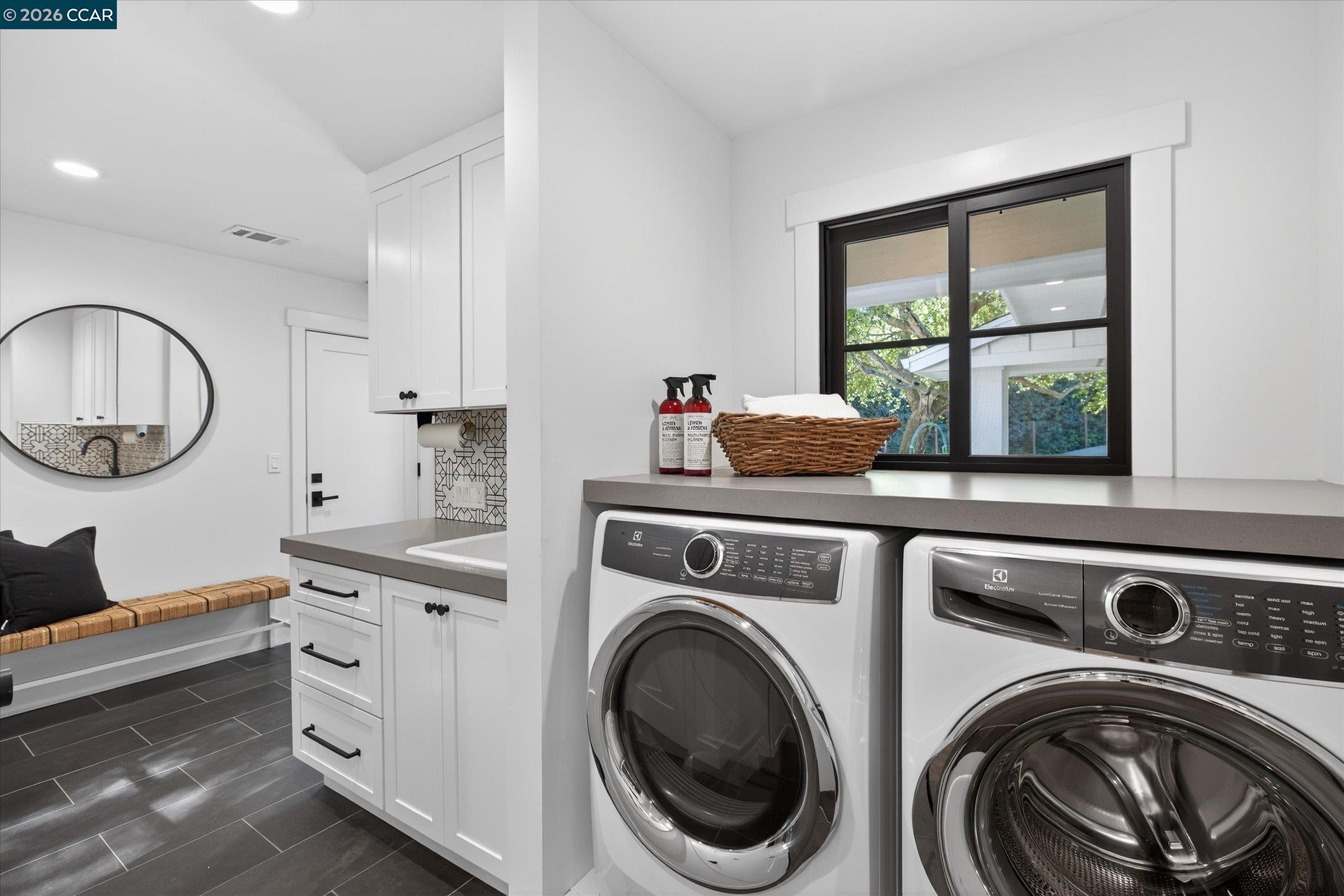 Detail Gallery Image 27 of 40 For 6 Del Valle, Orinda,  CA 94563 - 3 Beds | 2 Baths