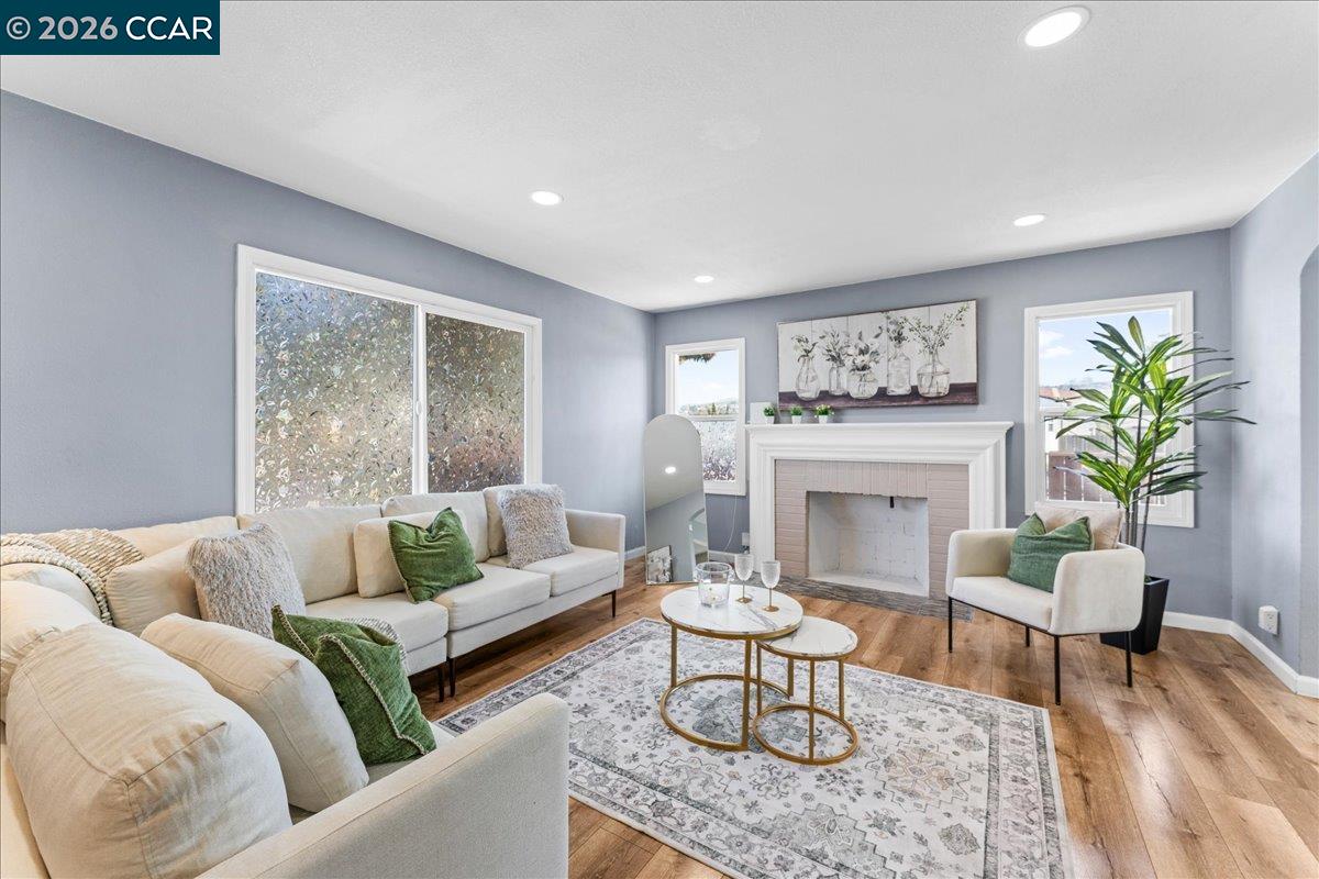 Detail Gallery Image 3 of 45 For 3630 Ohio Ave, Richmond,  CA 94804 - – Beds | – Baths