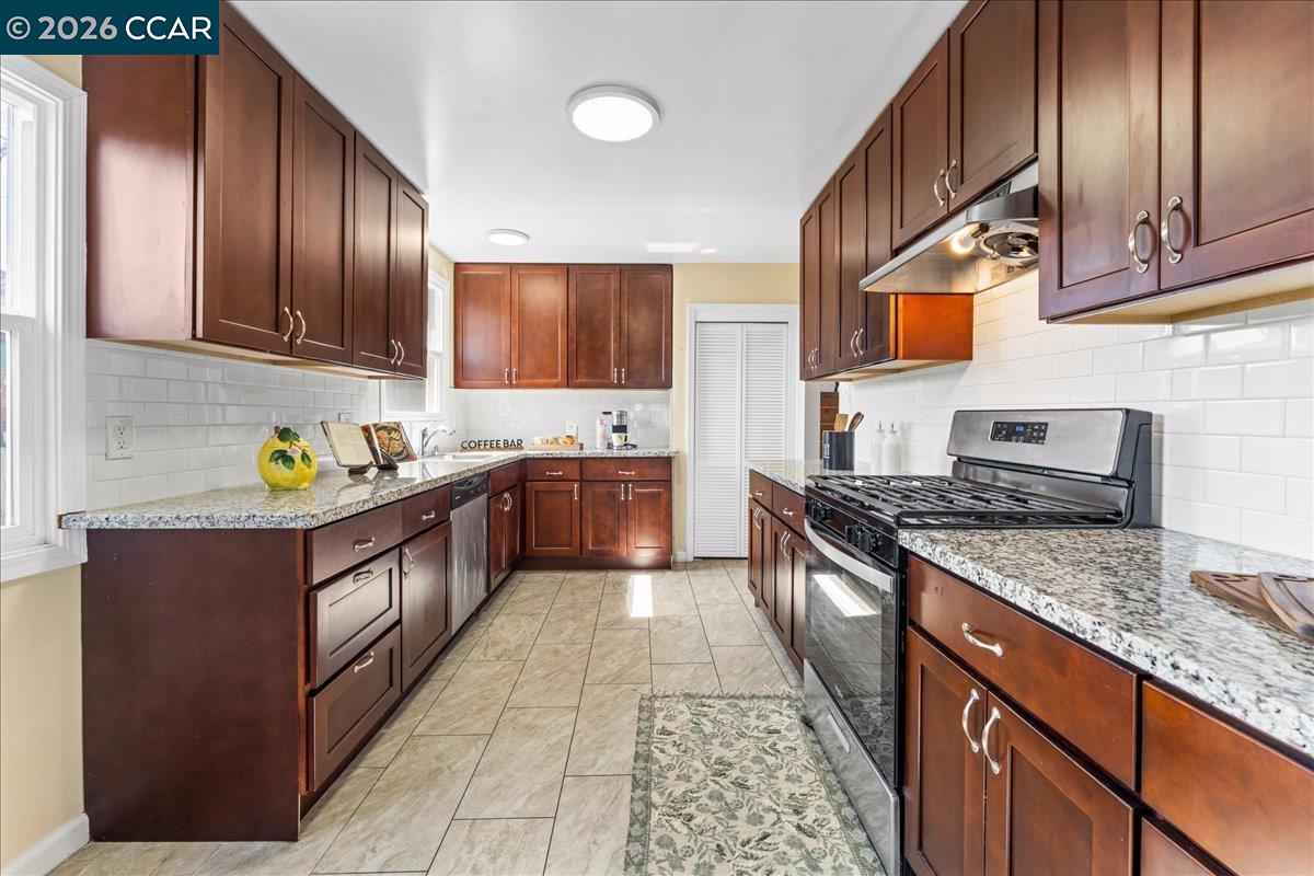 Detail Gallery Image 8 of 45 For 3630 Ohio Ave, Richmond,  CA 94804 - – Beds | – Baths