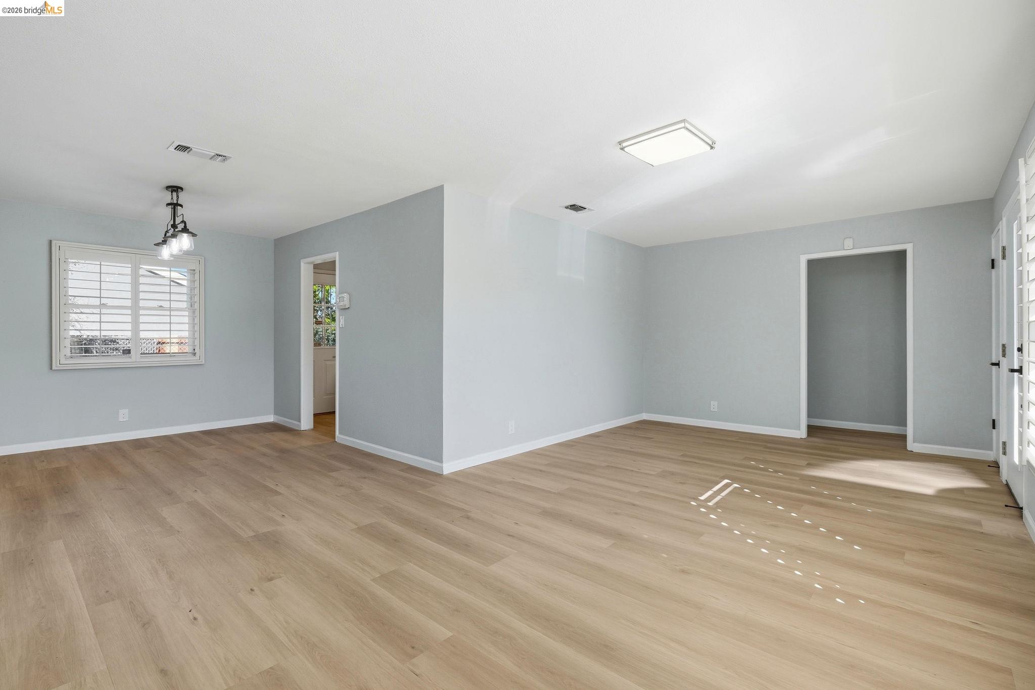 Detail Gallery Image 7 of 18 For 795 Rosewood Avenue, Vallejo,  CA 94591 - 3 Beds | 2 Baths