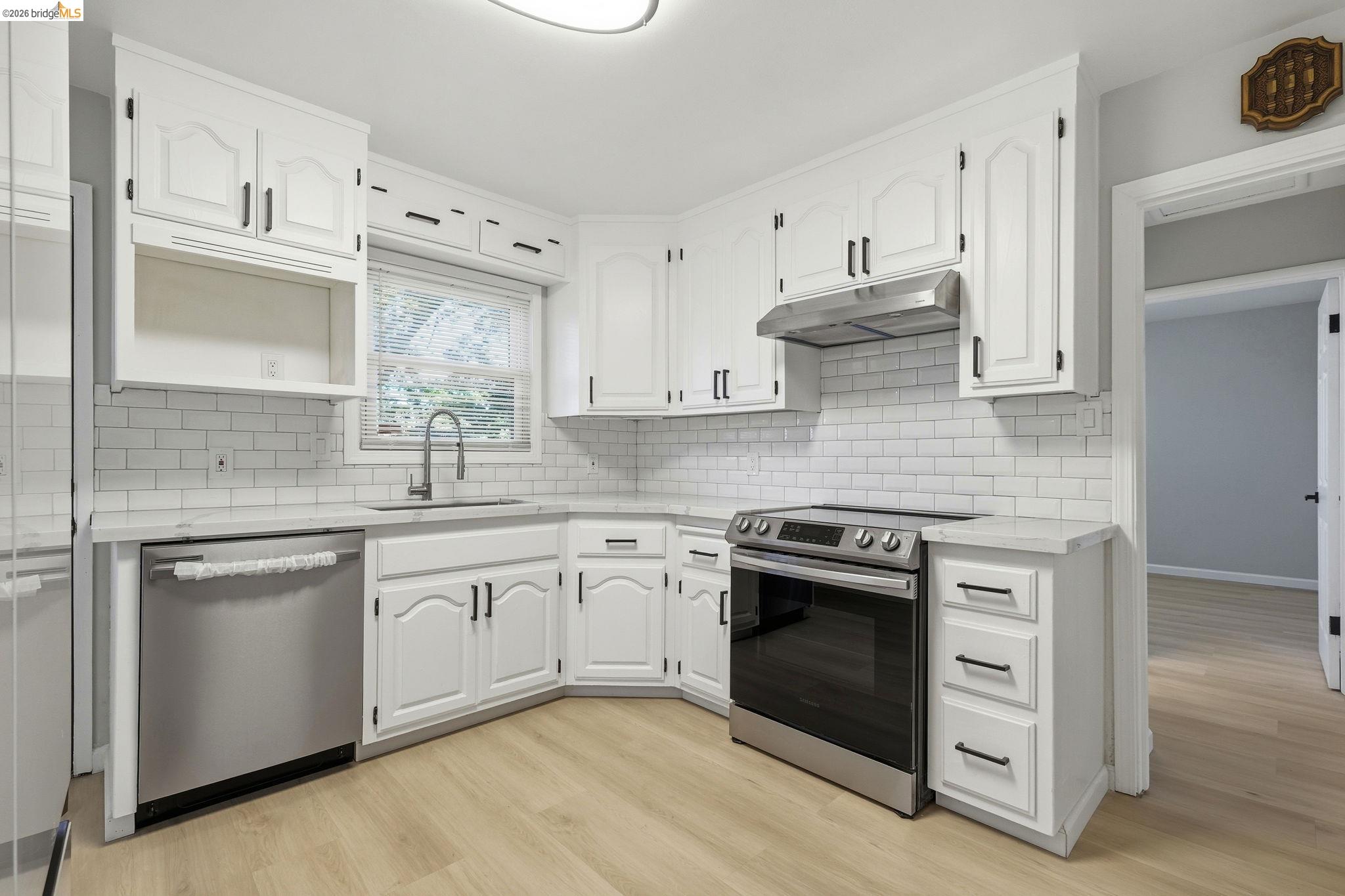 Detail Gallery Image 9 of 18 For 795 Rosewood Avenue, Vallejo,  CA 94591 - 3 Beds | 2 Baths