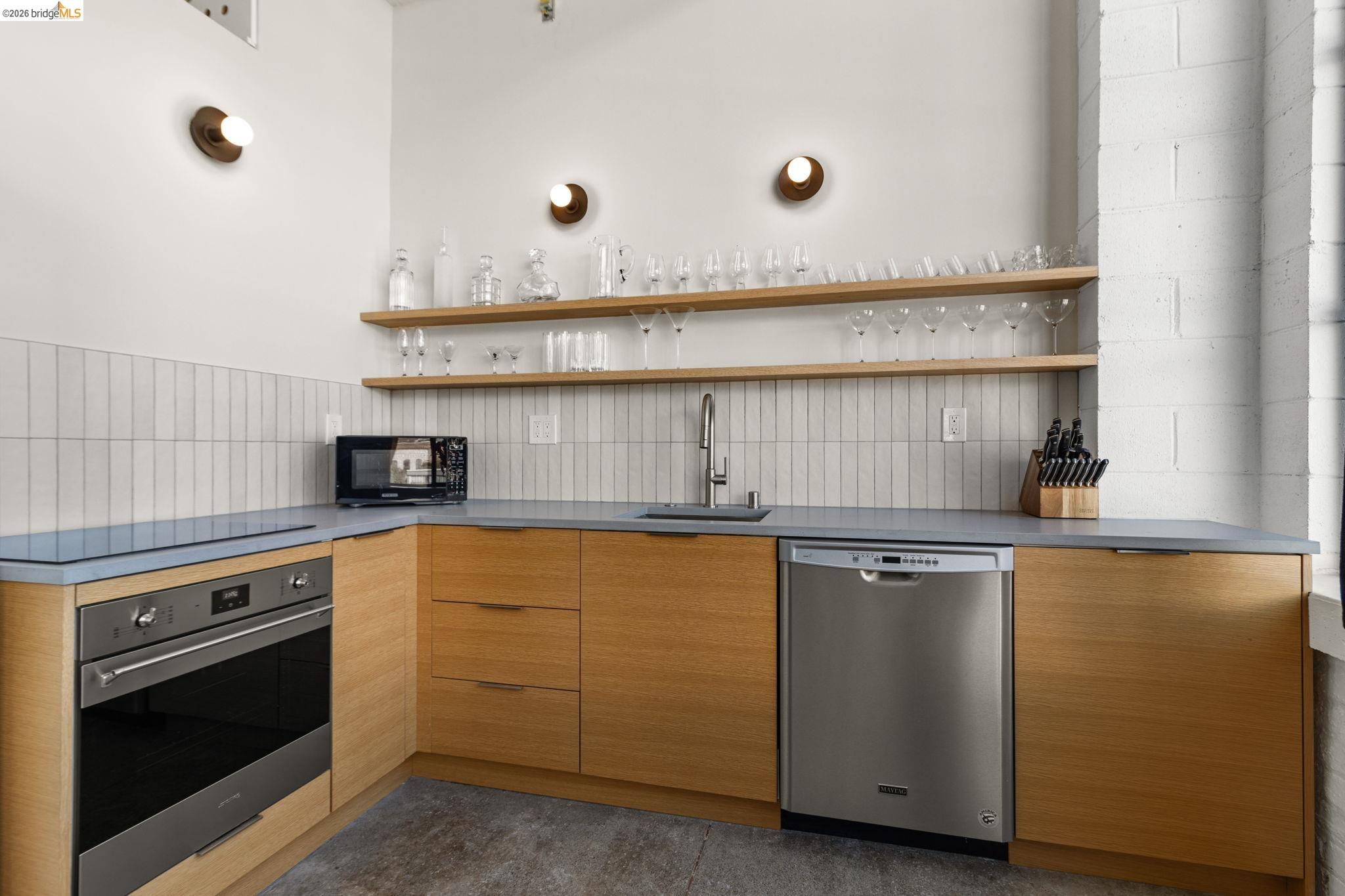 Detail Gallery Image 16 of 51 For 4053 Harlan St #313,  Emeryville,  CA 94608 - 1 Beds | 1 Baths