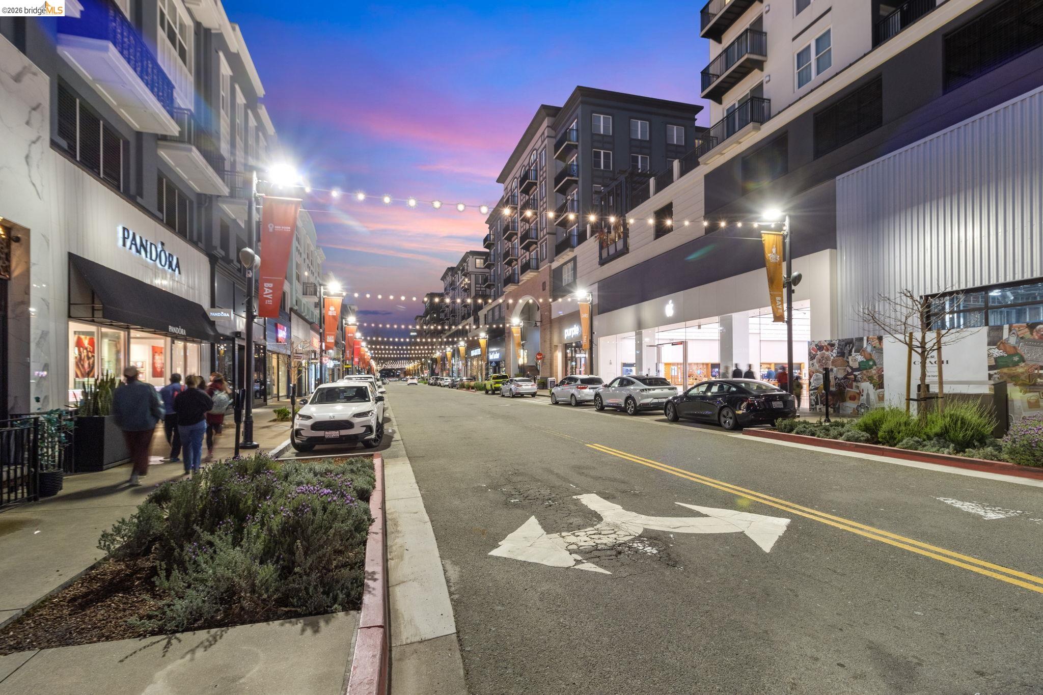 Detail Gallery Image 45 of 51 For 4053 Harlan St #313,  Emeryville,  CA 94608 - 1 Beds | 1 Baths