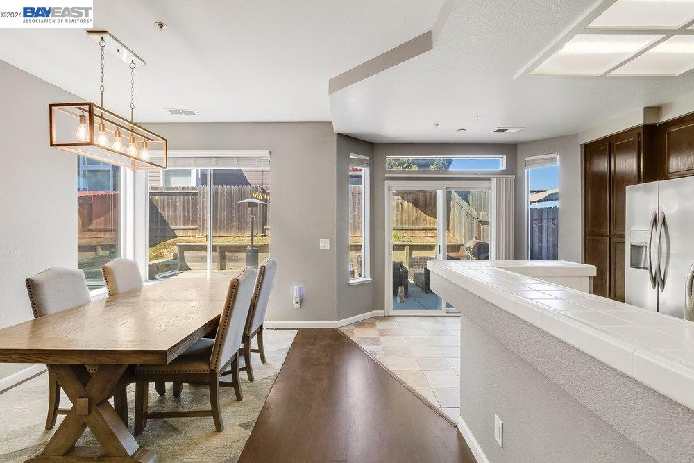 Detail Gallery Image 11 of 40 For 97 Del Sur St, Vallejo,  CA 94591 - 3 Beds | 2/1 Baths