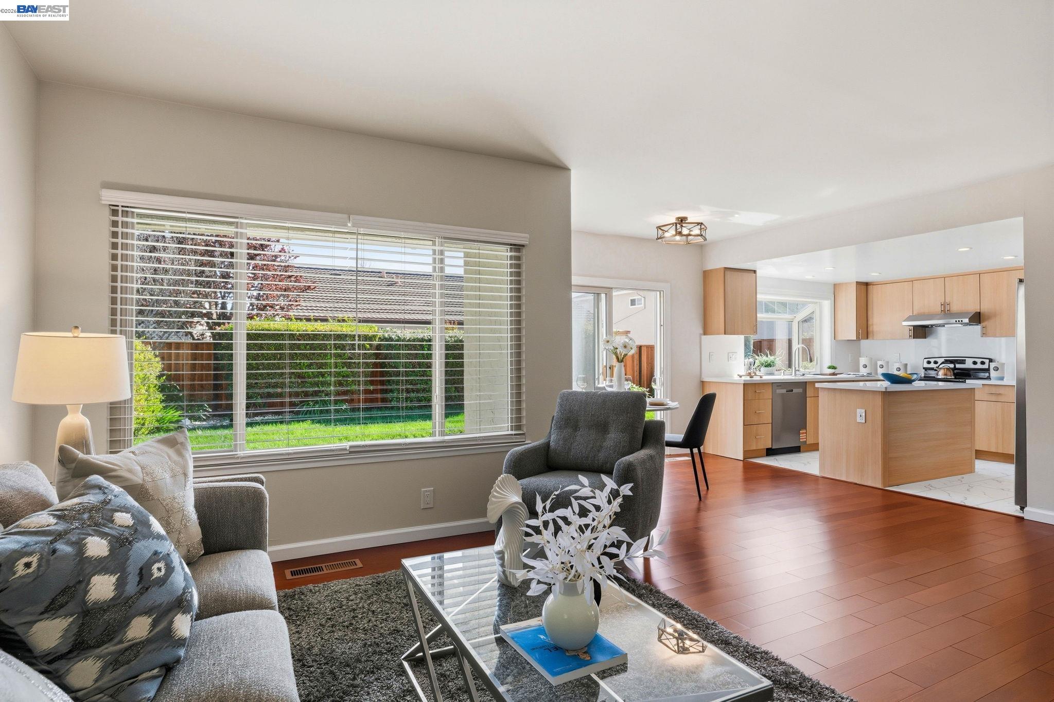 Detail Gallery Image 11 of 42 For 330 Tampa Ct, Foster City,  CA 94404 - 4 Beds | 2/1 Baths