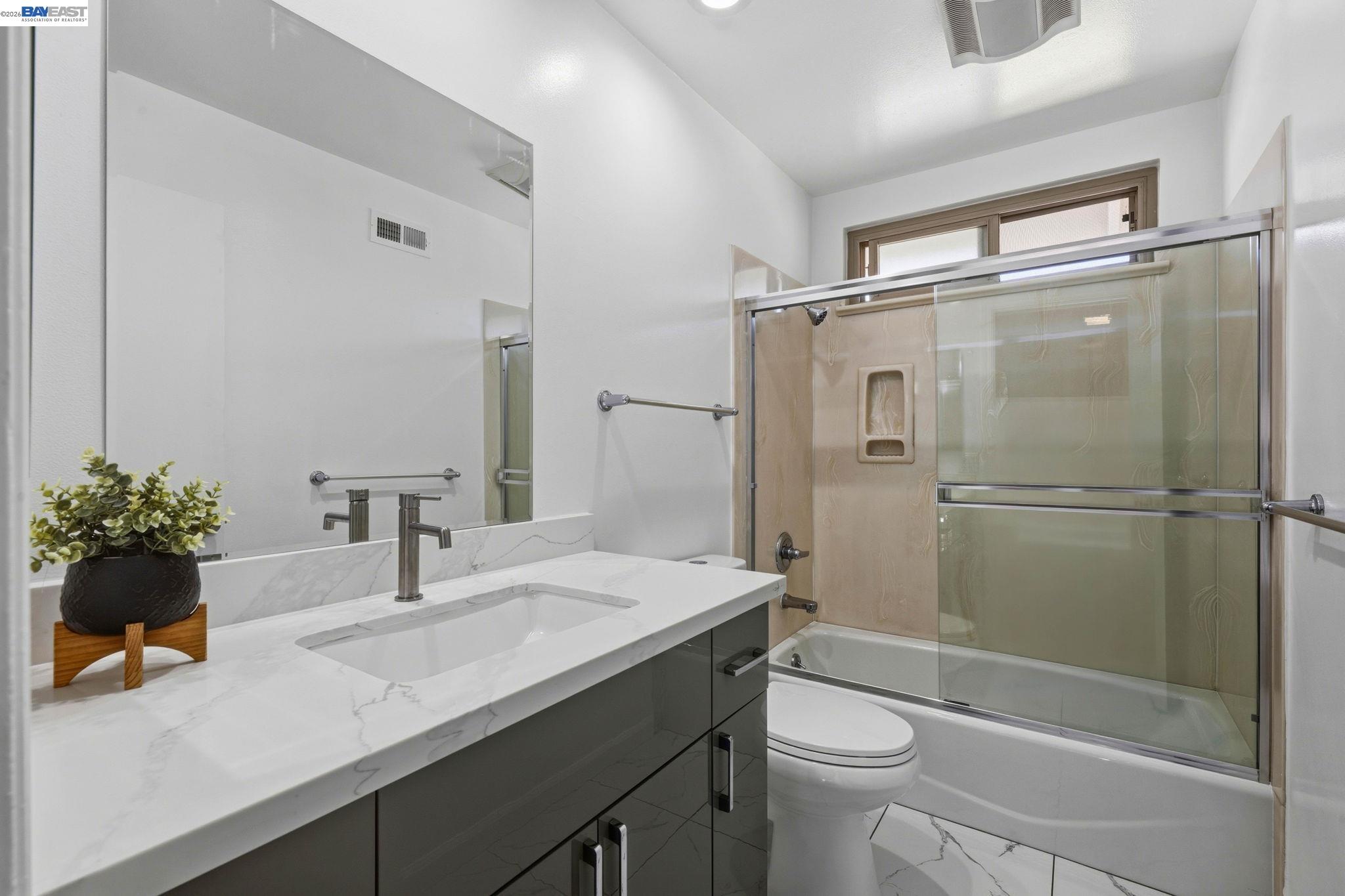 Detail Gallery Image 30 of 42 For 330 Tampa Ct, Foster City,  CA 94404 - 4 Beds | 2/1 Baths