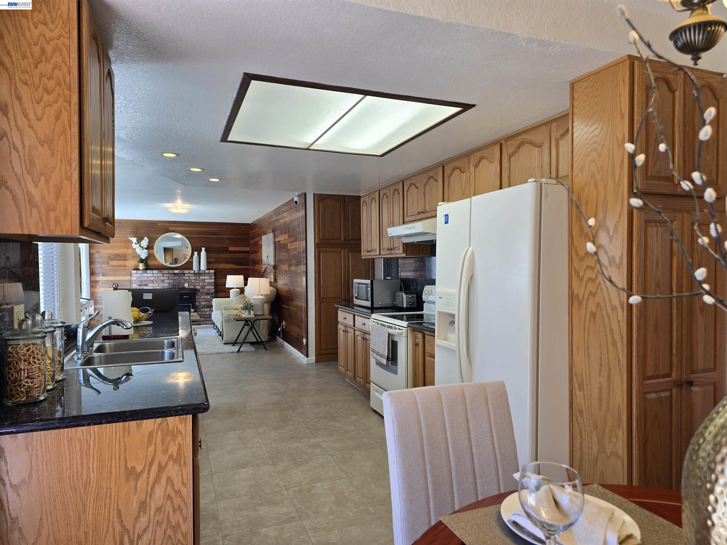 Detail Gallery Image 20 of 60 For 161 Hackamore Ln, Fremont,  CA 94539 - 4 Beds | 2/1 Baths