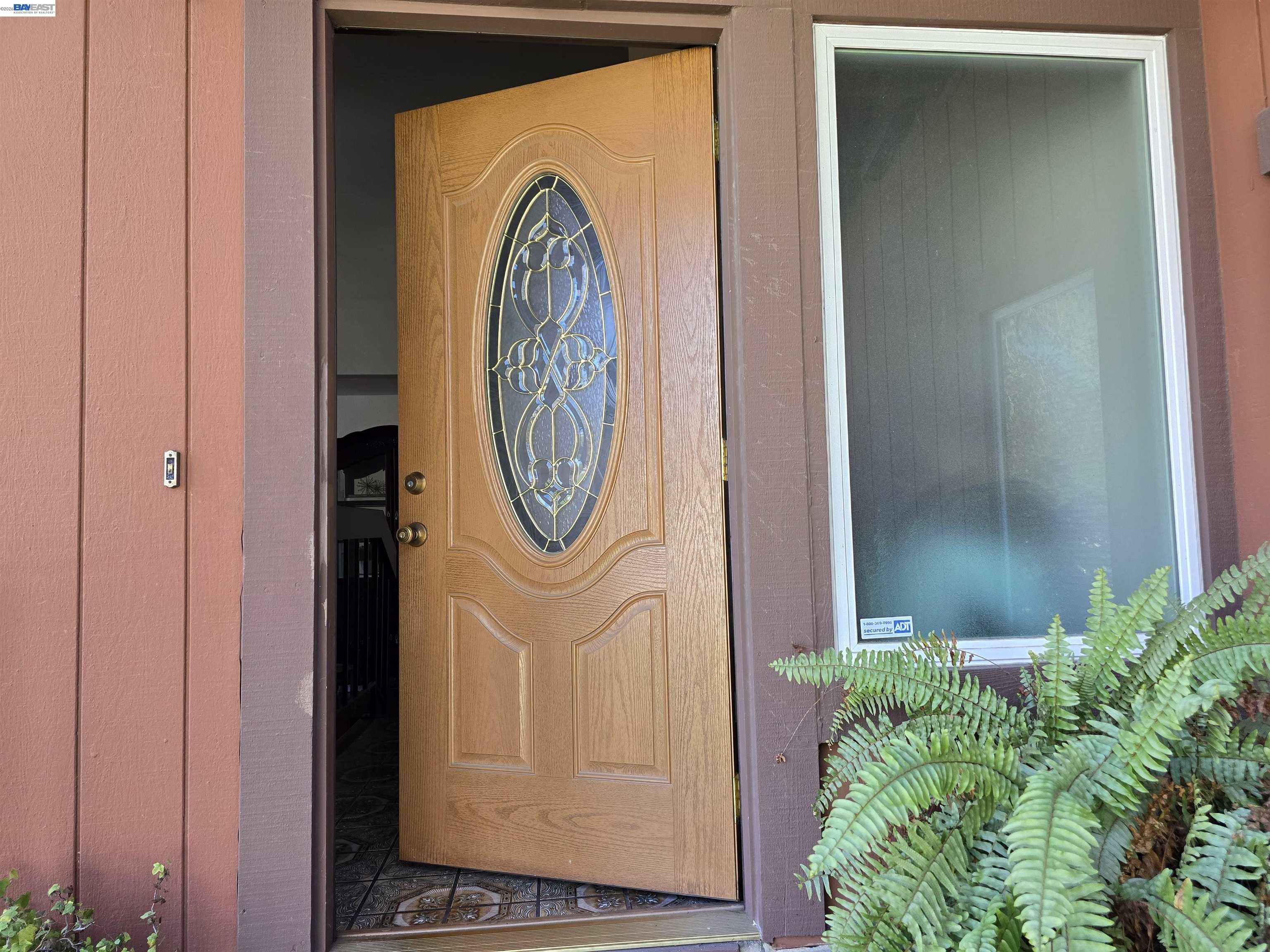 Detail Gallery Image 6 of 60 For 161 Hackamore Ln, Fremont,  CA 94539 - 4 Beds | 2/1 Baths