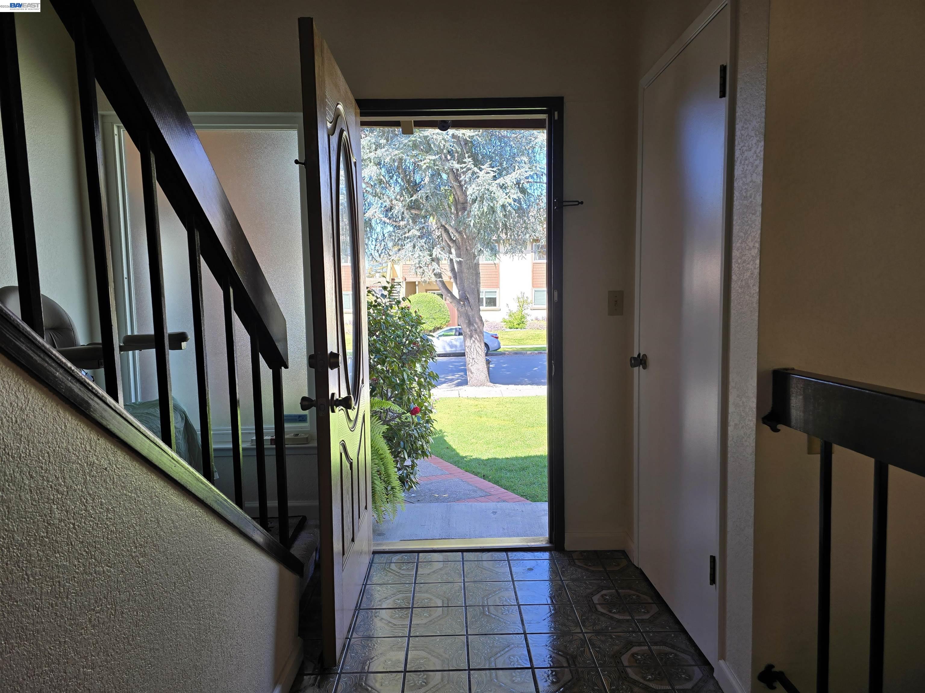 Detail Gallery Image 7 of 60 For 161 Hackamore Ln, Fremont,  CA 94539 - 4 Beds | 2/1 Baths