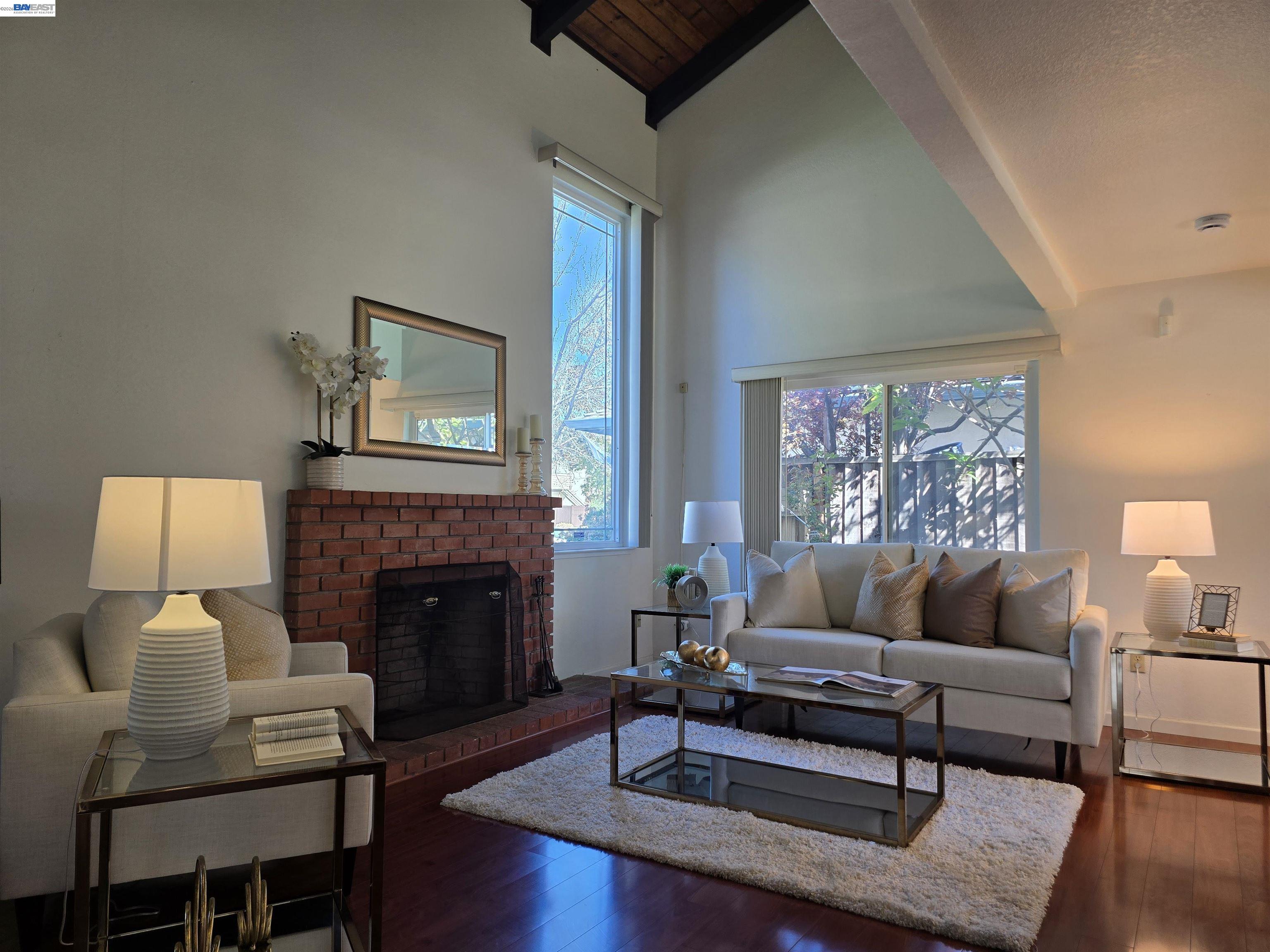 Detail Gallery Image 9 of 60 For 161 Hackamore Ln, Fremont,  CA 94539 - 4 Beds | 2/1 Baths