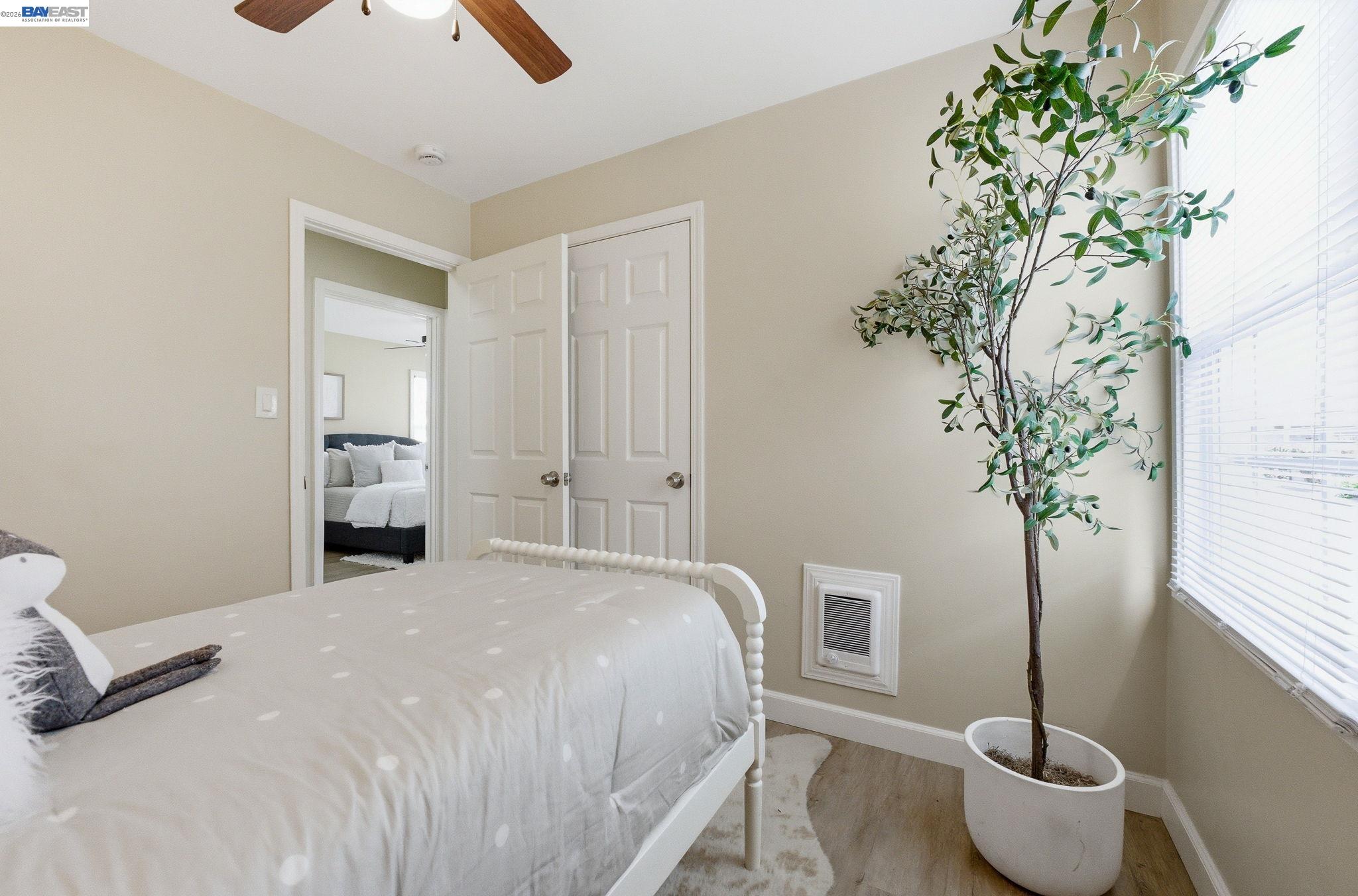 Detail Gallery Image 16 of 28 For 16035 via Descanso, San Lorenzo,  CA 94580 - 3 Beds | 1 Baths