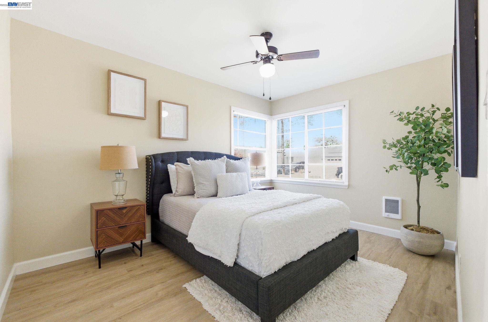 Detail Gallery Image 17 of 28 For 16035 via Descanso, San Lorenzo,  CA 94580 - 3 Beds | 1 Baths