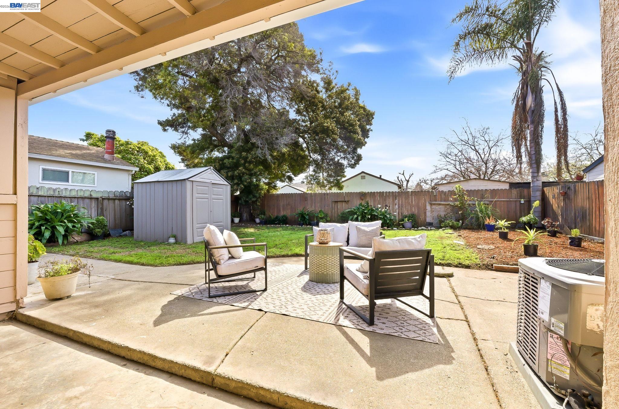 Detail Gallery Image 22 of 28 For 16035 via Descanso, San Lorenzo,  CA 94580 - 3 Beds | 1 Baths