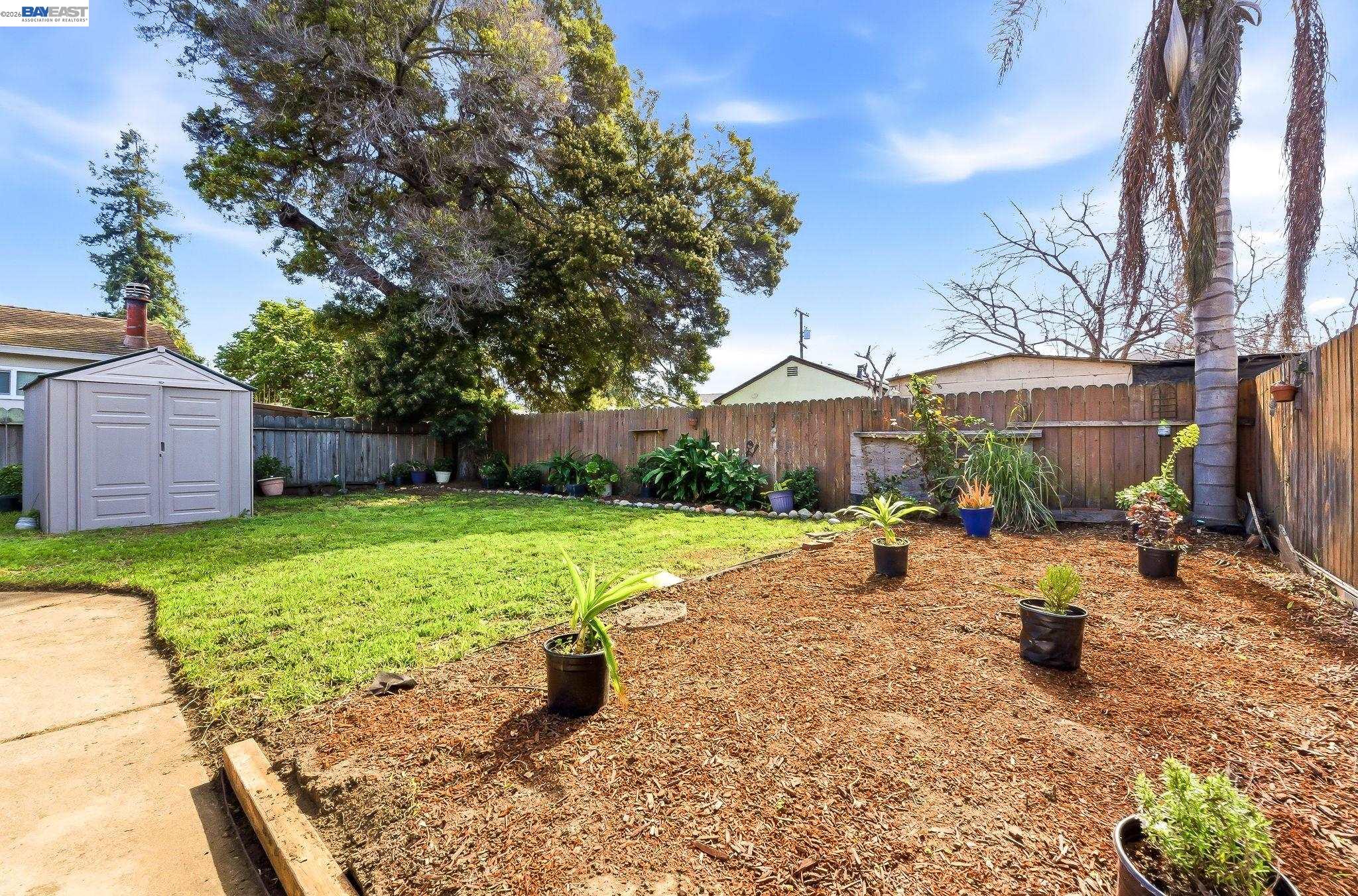 Detail Gallery Image 25 of 28 For 16035 via Descanso, San Lorenzo,  CA 94580 - 3 Beds | 1 Baths