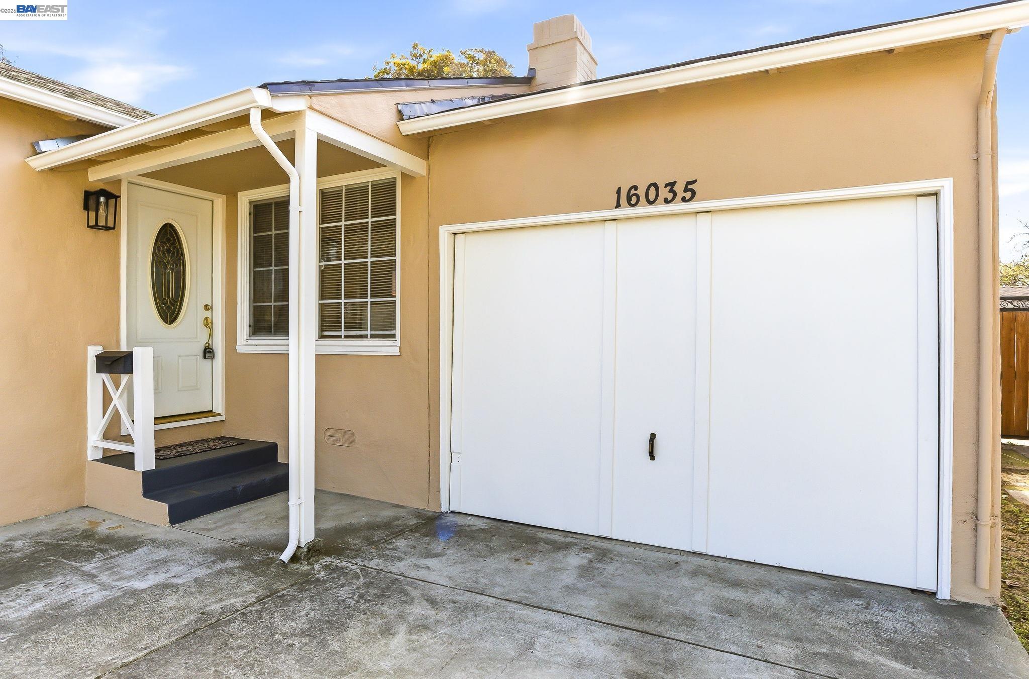 Detail Gallery Image 4 of 28 For 16035 via Descanso, San Lorenzo,  CA 94580 - 3 Beds | 1 Baths