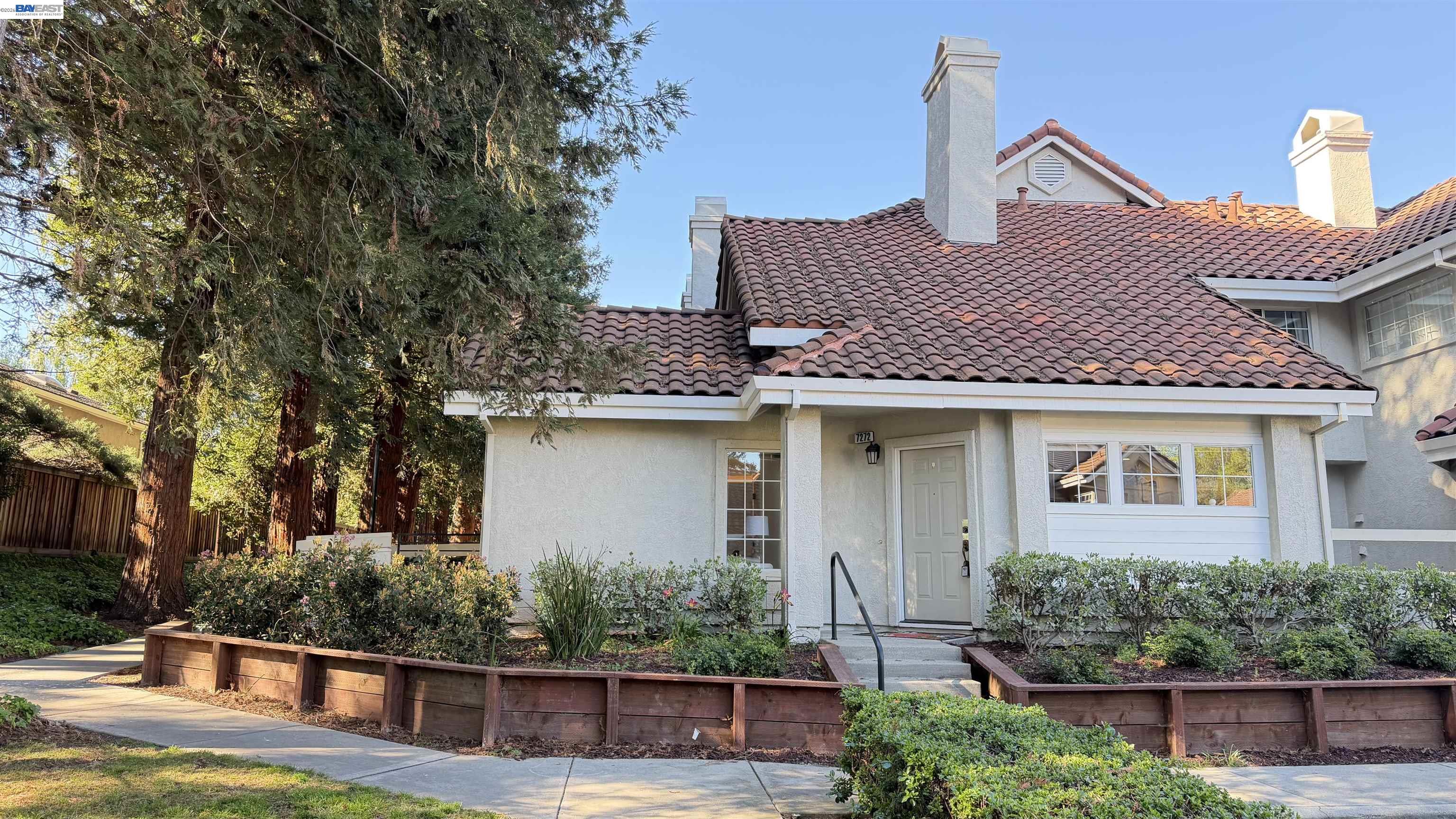 Photo #1: 41126916 Listing: Photo #1