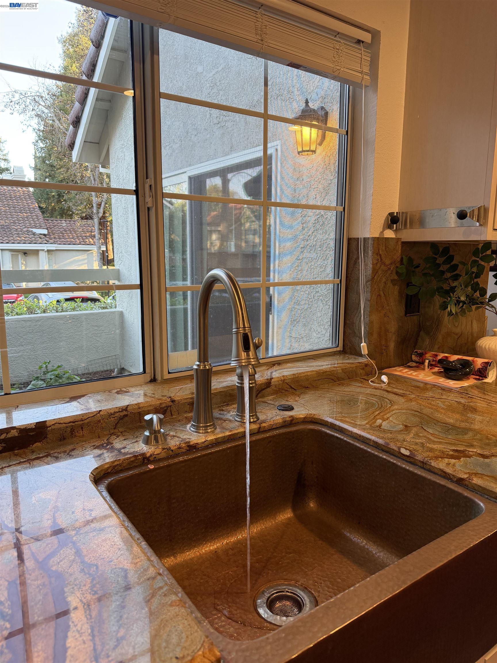 Detail Gallery Image 9 of 24 For 7272 Cronin Cir, Dublin,  CA 94568 - 2 Beds | 2 Baths