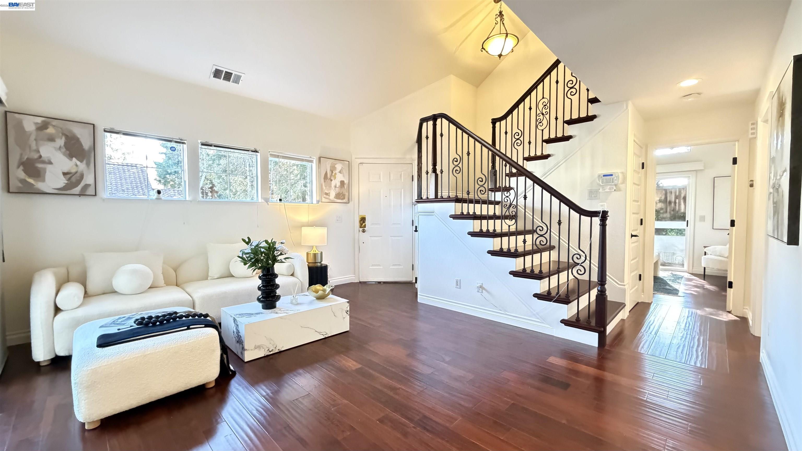 Detail Gallery Image 4 of 32 For 7272 Cronin Cir, Dublin,  CA 94568 - 2 Beds | 2 Baths