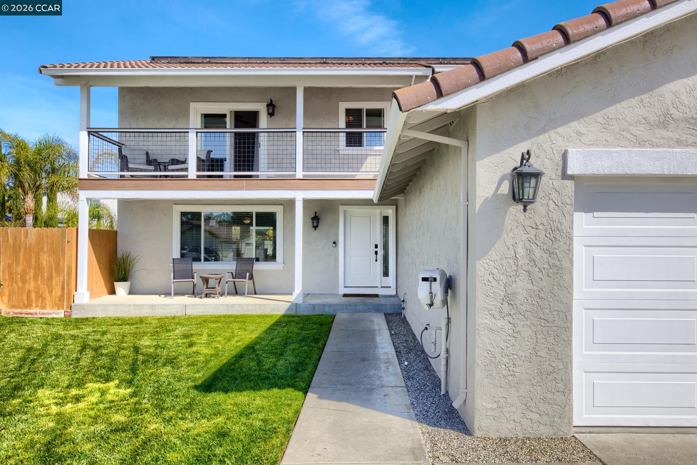 Detail Gallery Image 4 of 59 For 319 Flagstone Ct, Vacaville,  CA 95687 - 5 Beds | 3 Baths