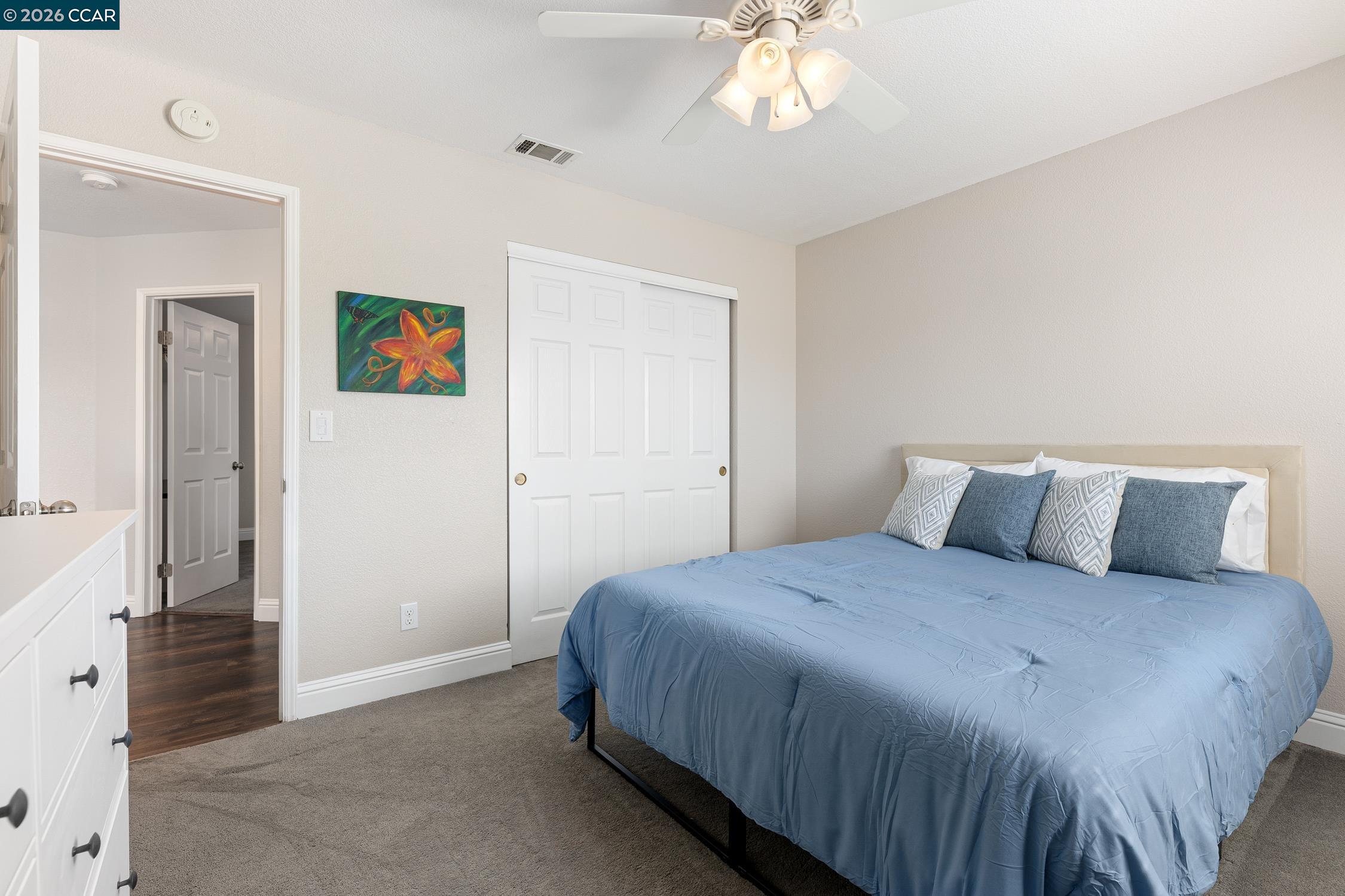 Detail Gallery Image 33 of 59 For 319 Flagstone Ct, Vacaville,  CA 95687 - 5 Beds | 3 Baths