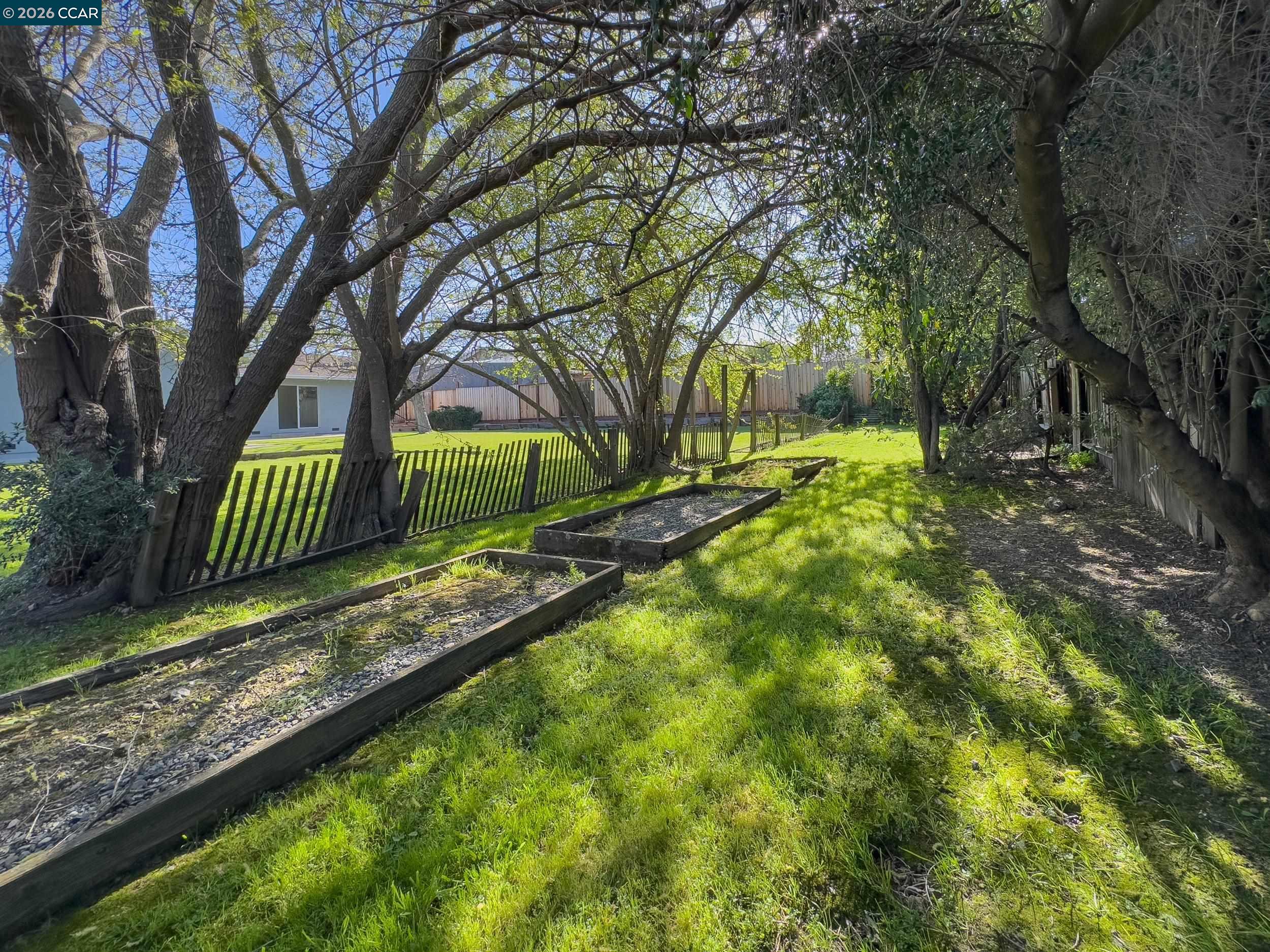 Detail Gallery Image 17 of 60 For 4130 Storey Ln, Concord,  CA 94518 - 4 Beds | 2 Baths