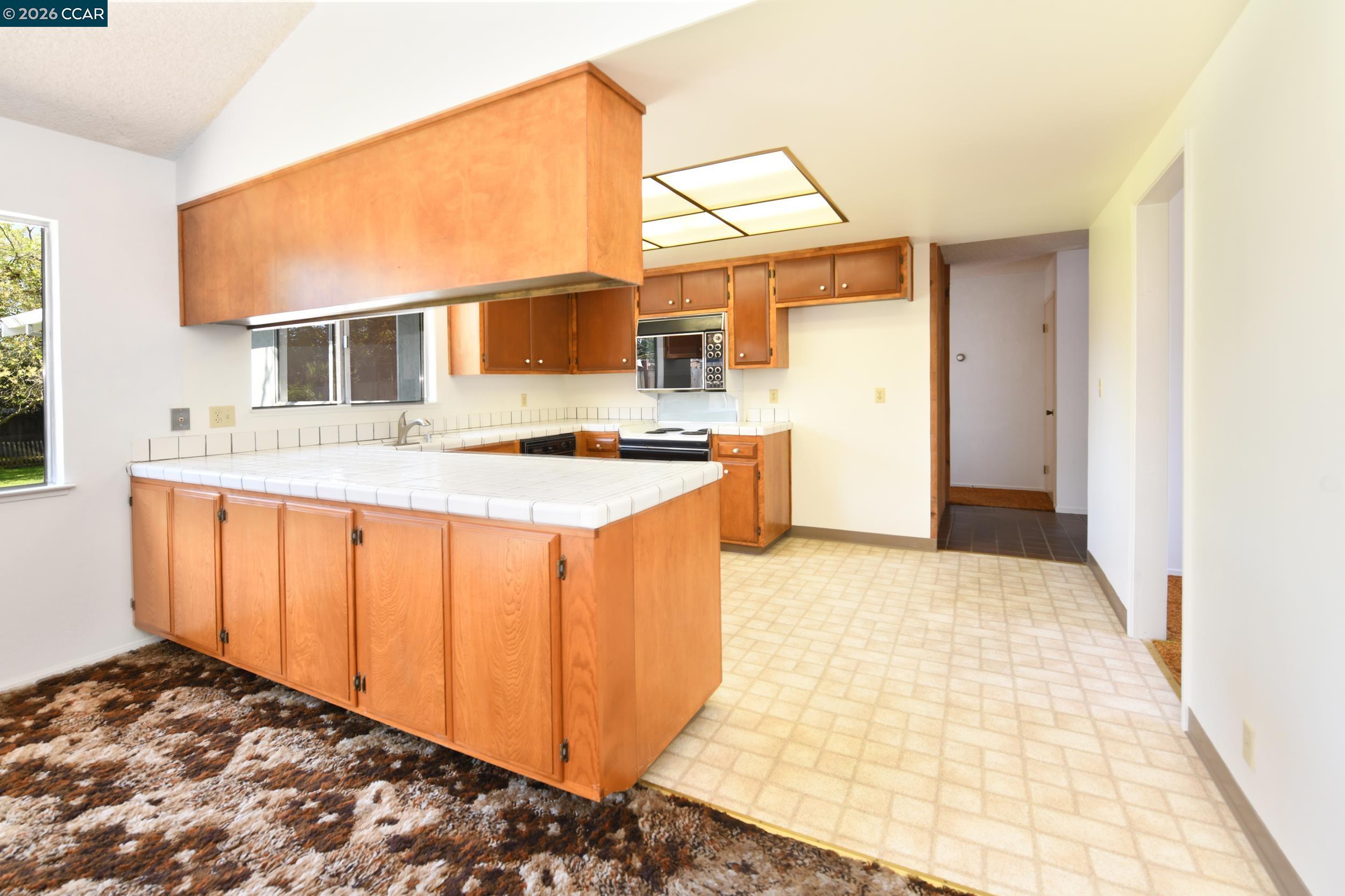 Detail Gallery Image 34 of 60 For 4130 Storey Ln, Concord,  CA 94518 - 4 Beds | 2 Baths