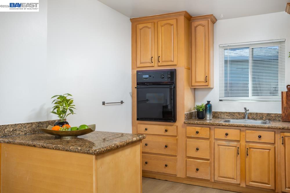 Detail Gallery Image 4 of 22 For 4422 Hardwood St, Fremont,  CA 94538 - 3 Beds | 2 Baths