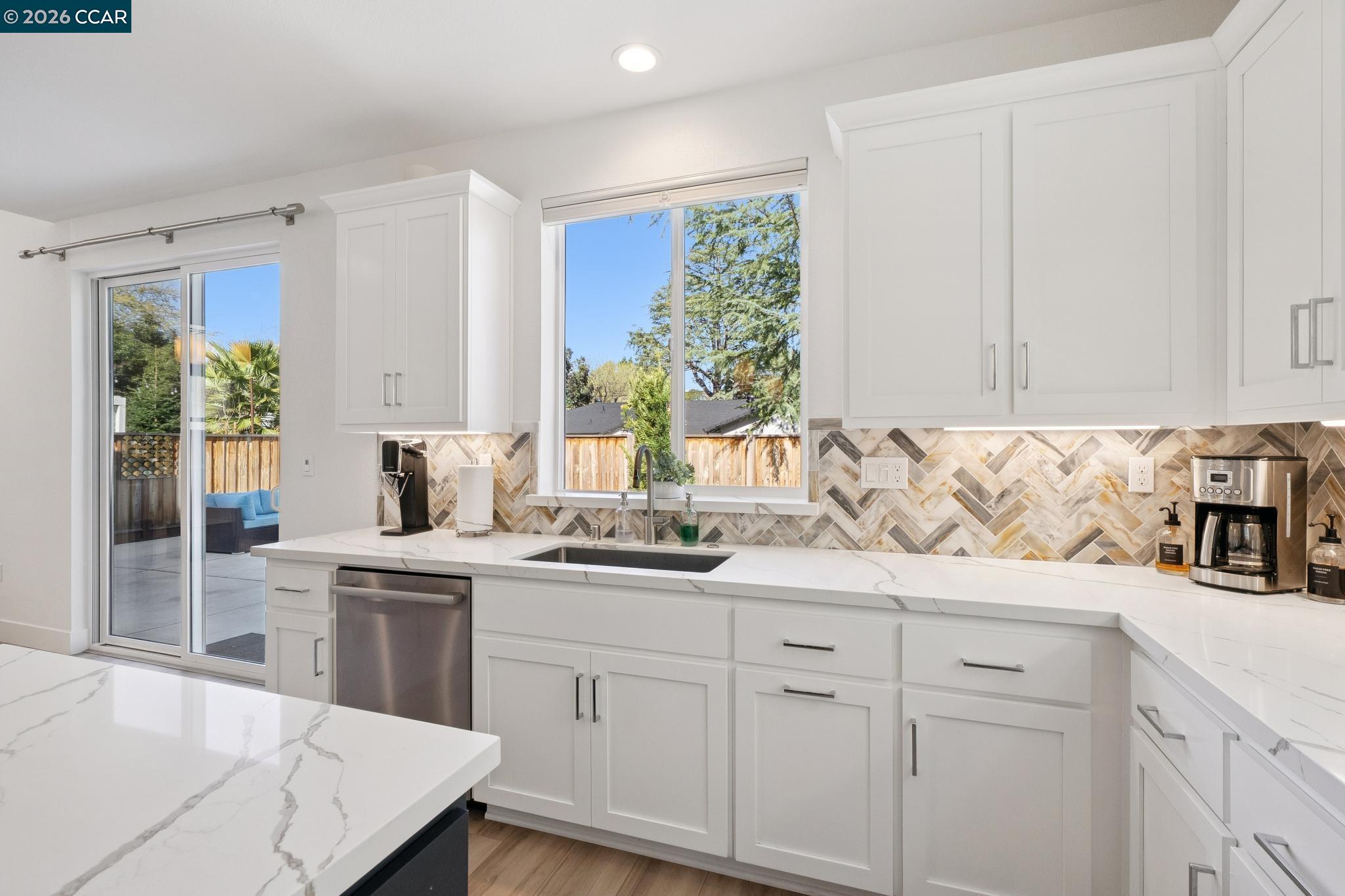 Detail Gallery Image 21 of 53 For 1035 Heckmann Ln, Concord,  CA 94518 - 4 Beds | 3 Baths