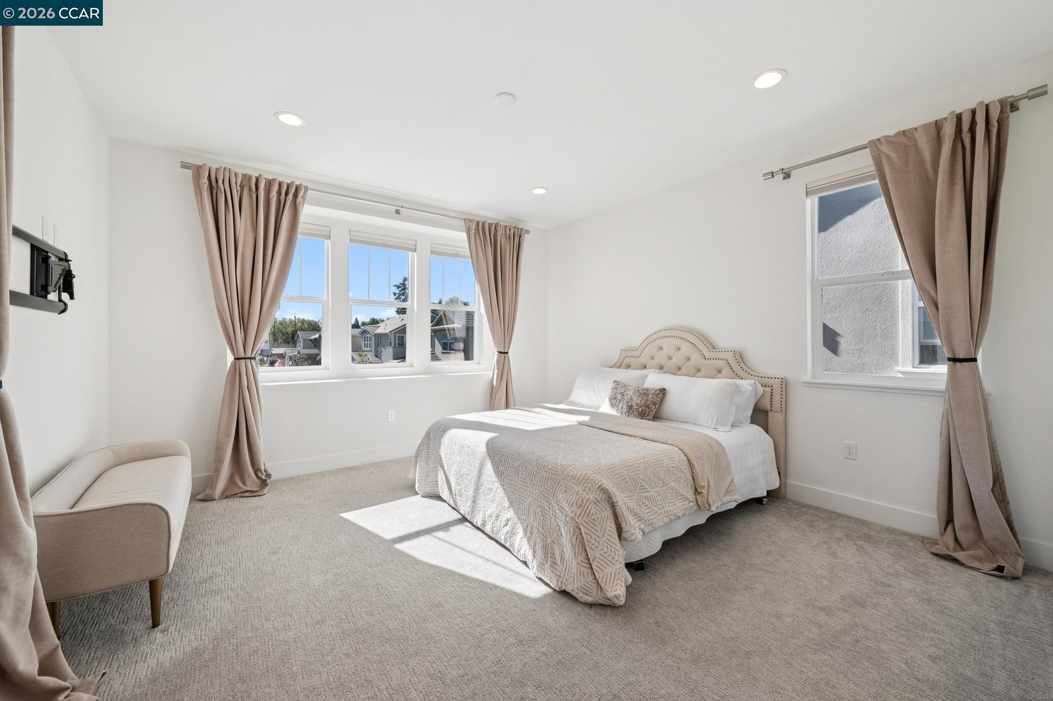 Detail Gallery Image 33 of 53 For 1035 Heckmann Ln, Concord,  CA 94518 - 4 Beds | 3 Baths