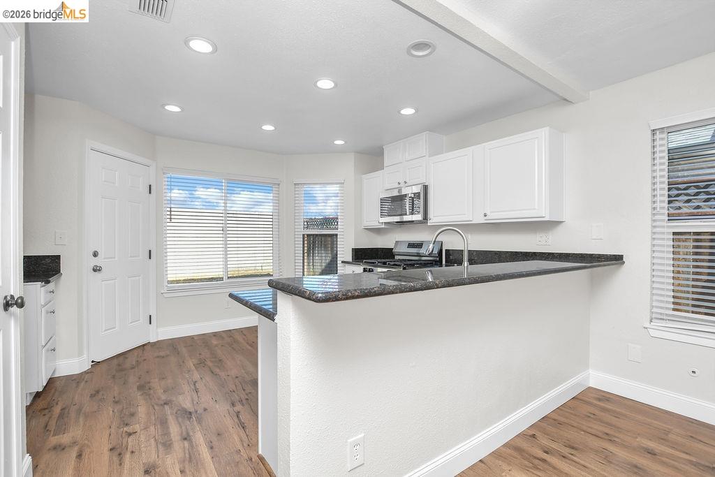 Detail Gallery Image 13 of 31 For 1210 Quail Valley Run, Oakley,  CA 94561 - 3 Beds | 2/1 Baths