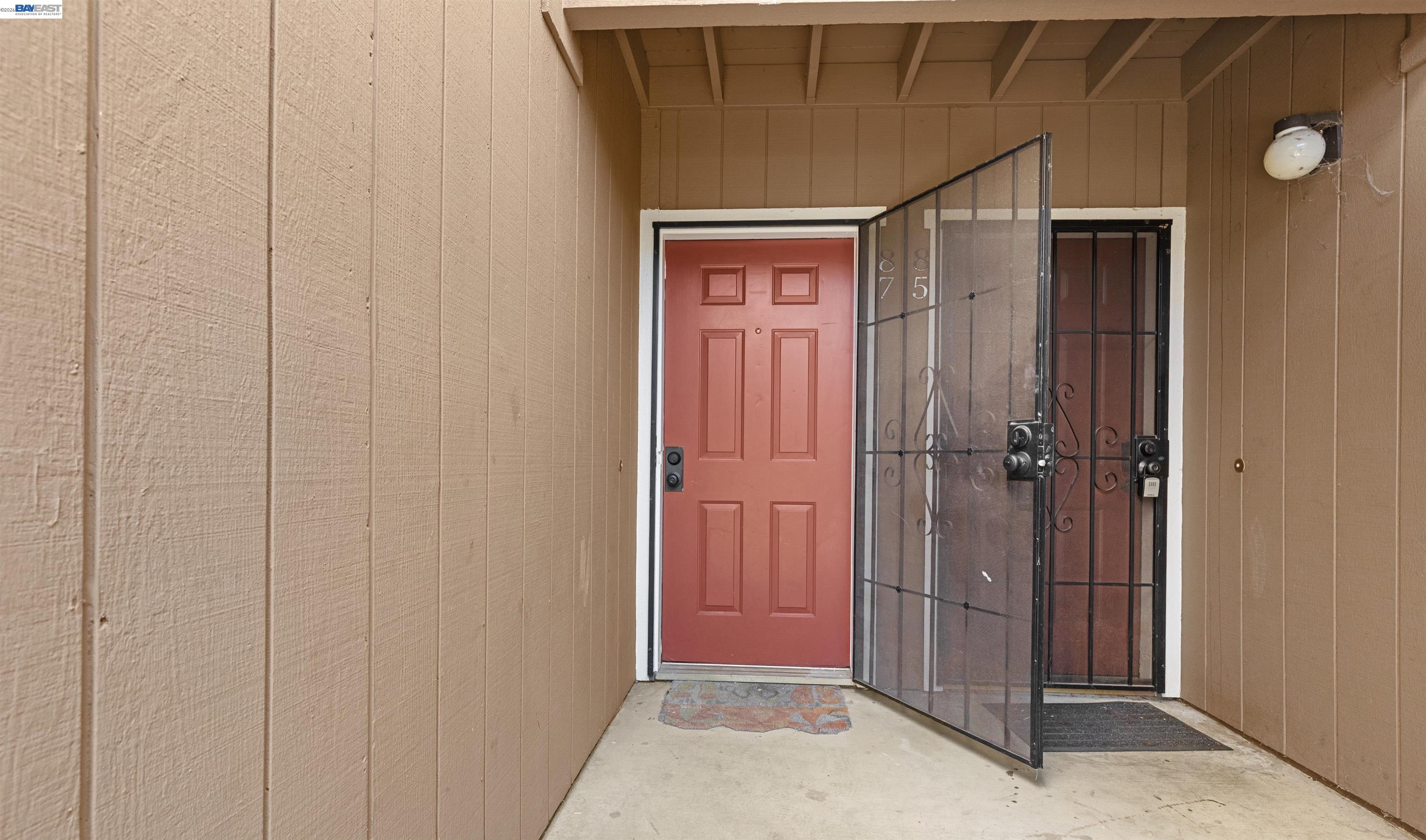 Detail Gallery Image 4 of 38 For 2575 Easton Way, San Jose,  CA 95133 - 2 Beds | 2 Baths