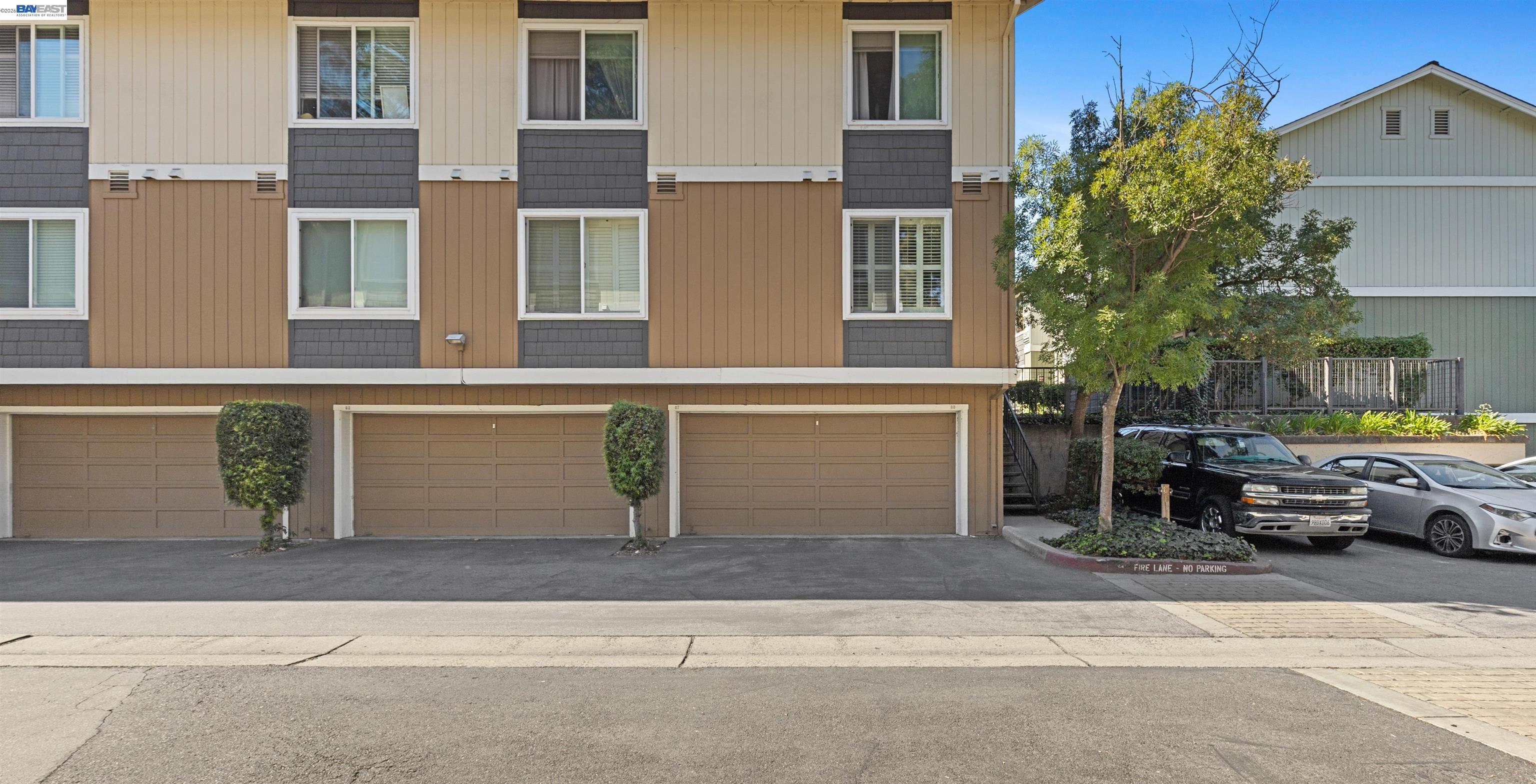 Detail Gallery Image 6 of 38 For 2575 Easton Way, San Jose,  CA 95133 - 2 Beds | 2 Baths