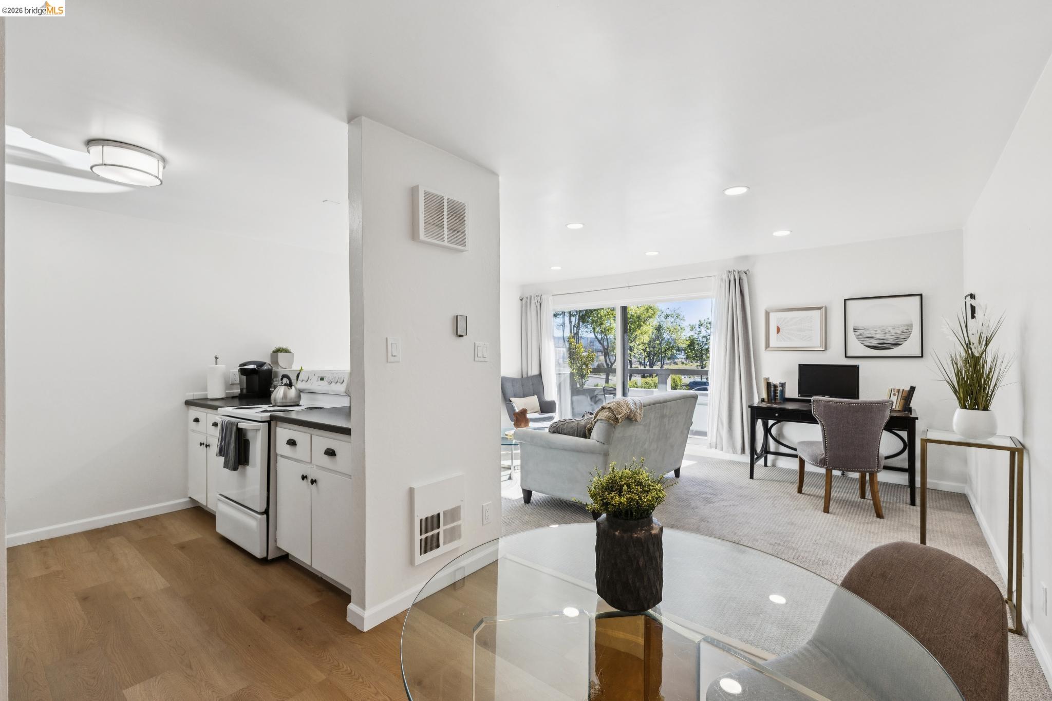 5 Embarcadero UNIT 129, Oakland, CA, 94607