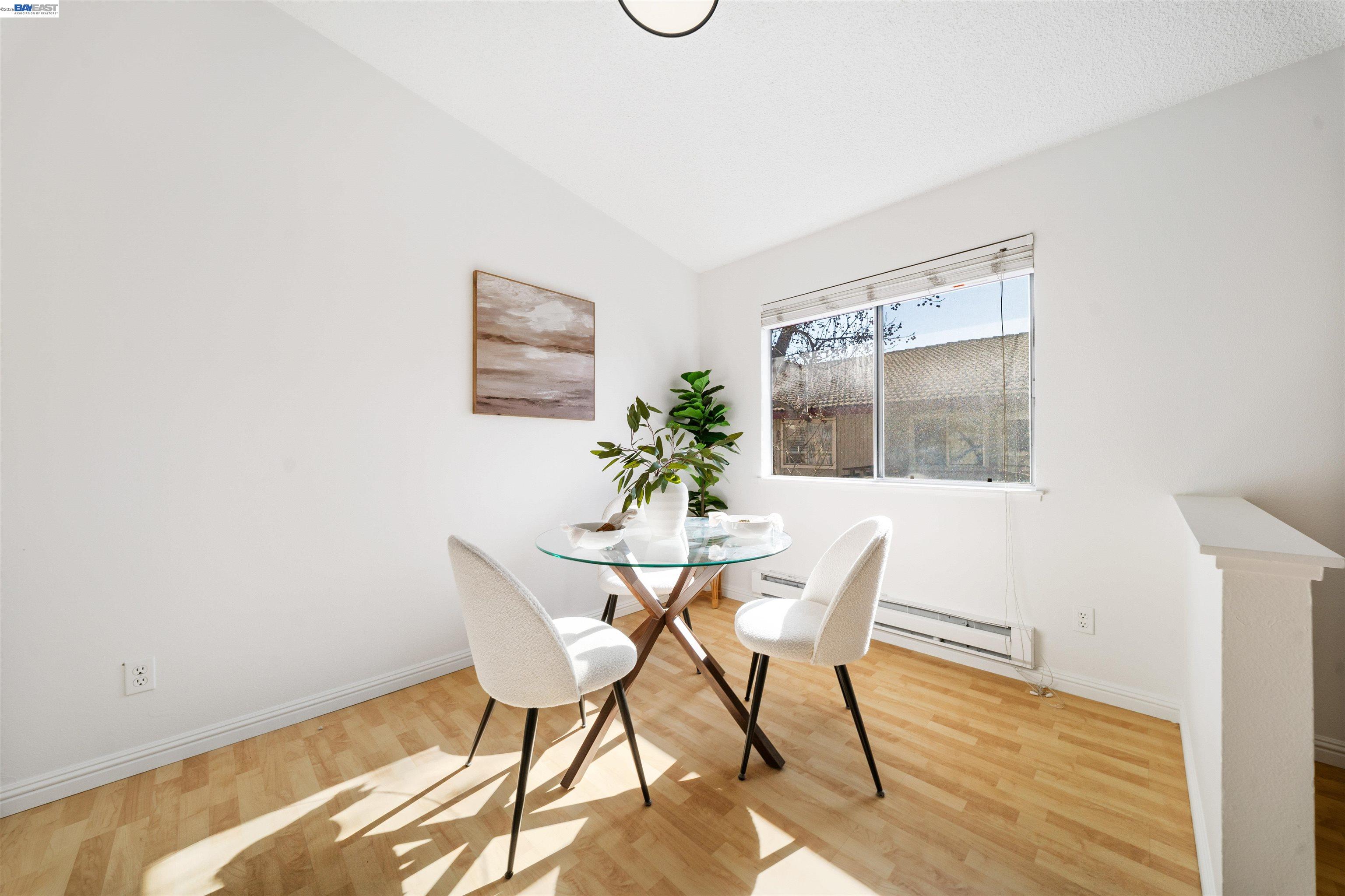 Detail Gallery Image 9 of 33 For 35088 Lido Blvd #K,  Newark,  CA 94560 - 2 Beds | 2 Baths