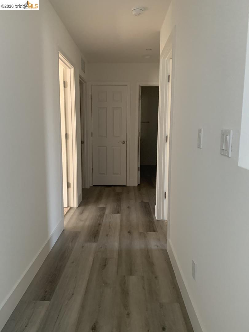 Detail Gallery Image 8 of 21 For 5725 Misty Wind Ct, Carmichael,  CA 95608 - 3 Beds | 2/1 Baths