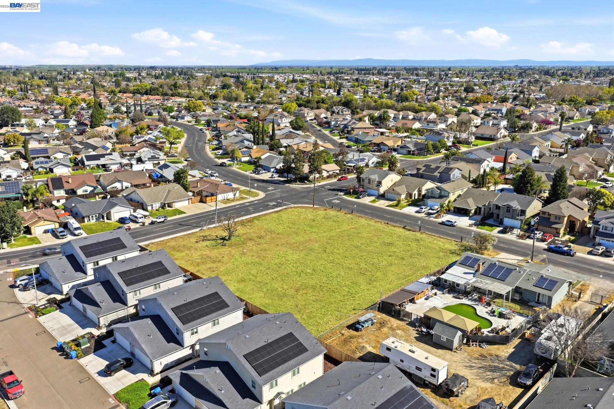 Detail Gallery Image 12 of 24 For 445 N Walnut Ave, Manteca,  CA 95336 - – Beds | – Baths