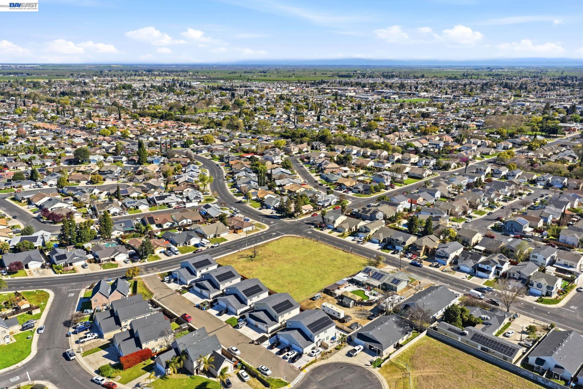 Detail Gallery Image 5 of 24 For 445 N Walnut Ave, Manteca,  CA 95336 - – Beds | – Baths
