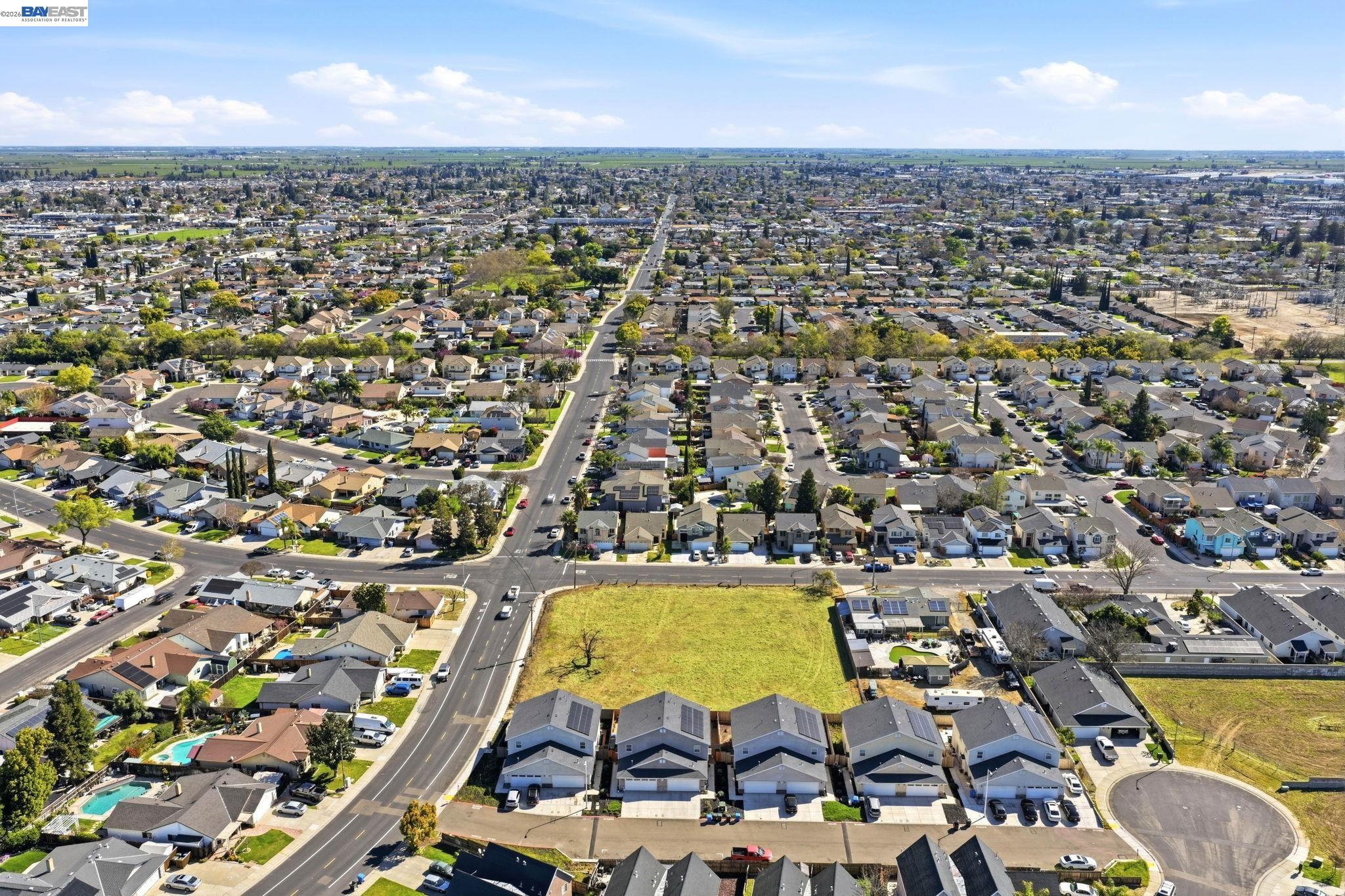 Detail Gallery Image 6 of 24 For 445 N Walnut Ave, Manteca,  CA 95336 - – Beds | – Baths