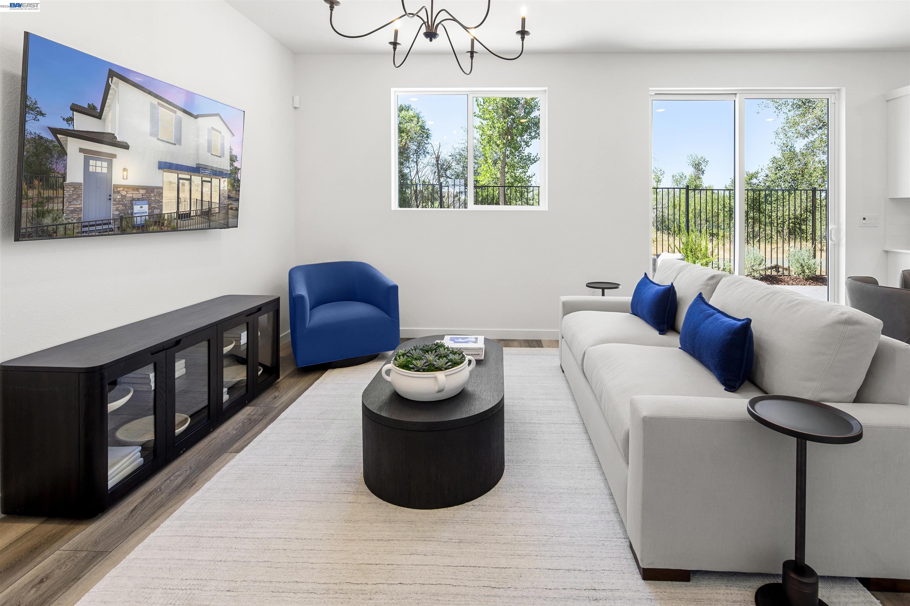 Detail Gallery Image 5 of 19 For 854 Pecan Tree Ln, Galt,  CA 95632 - 3 Beds | 2/1 Baths