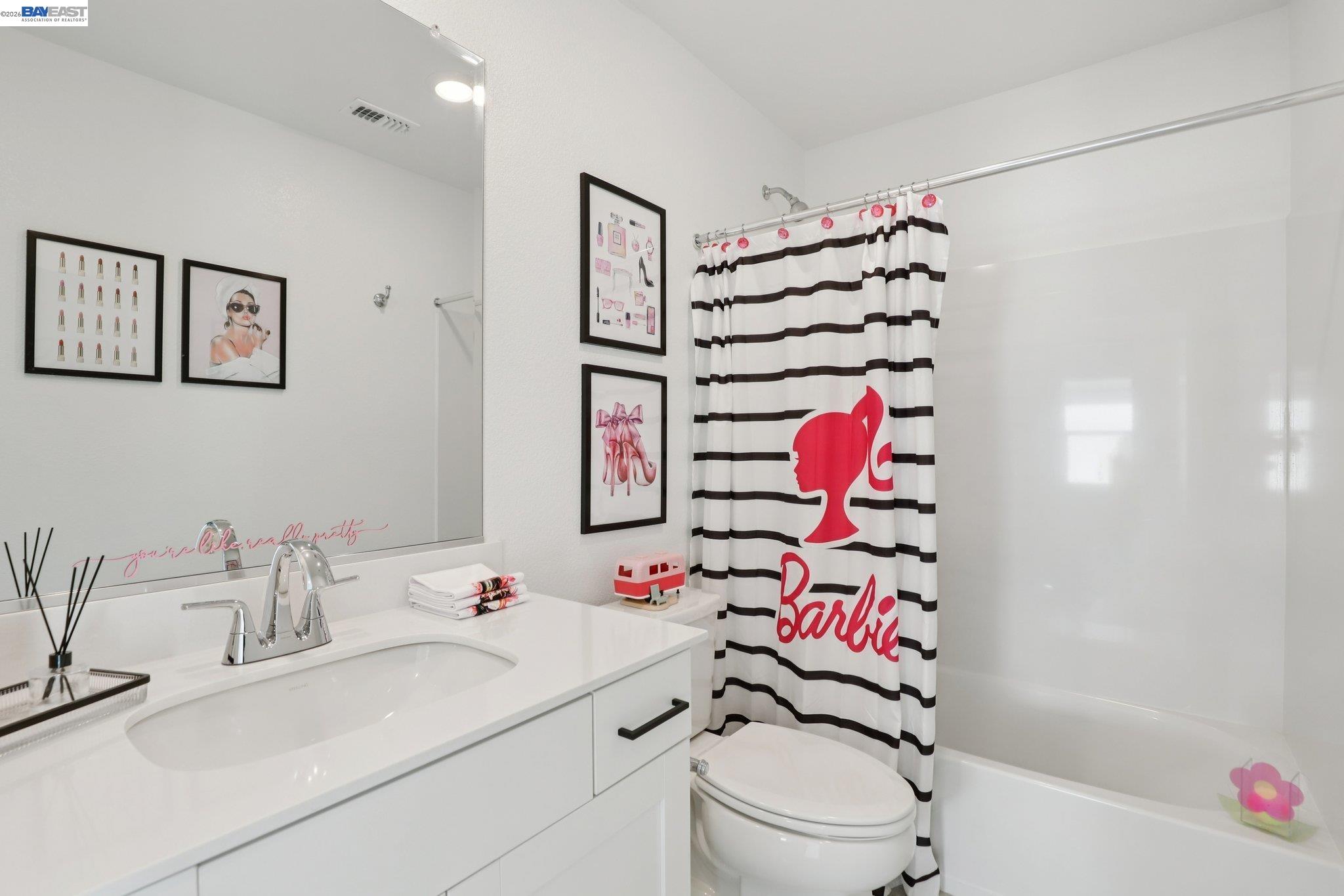 Detail Gallery Image 20 of 30 For 856 Pecan Tree Ln, Galt,  CA 95632 - 3 Beds | 2/1 Baths