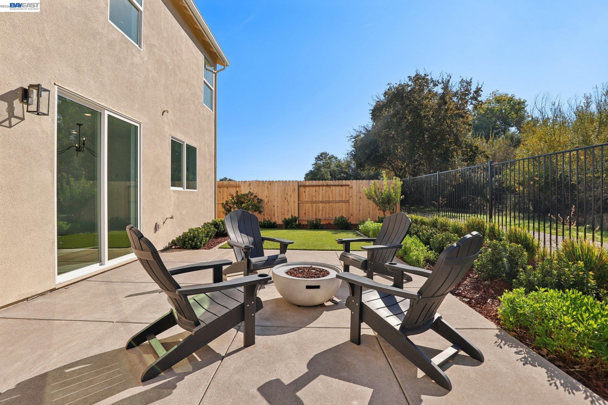 Detail Gallery Image 28 of 30 For 856 Pecan Tree Ln, Galt,  CA 95632 - 3 Beds | 2/1 Baths