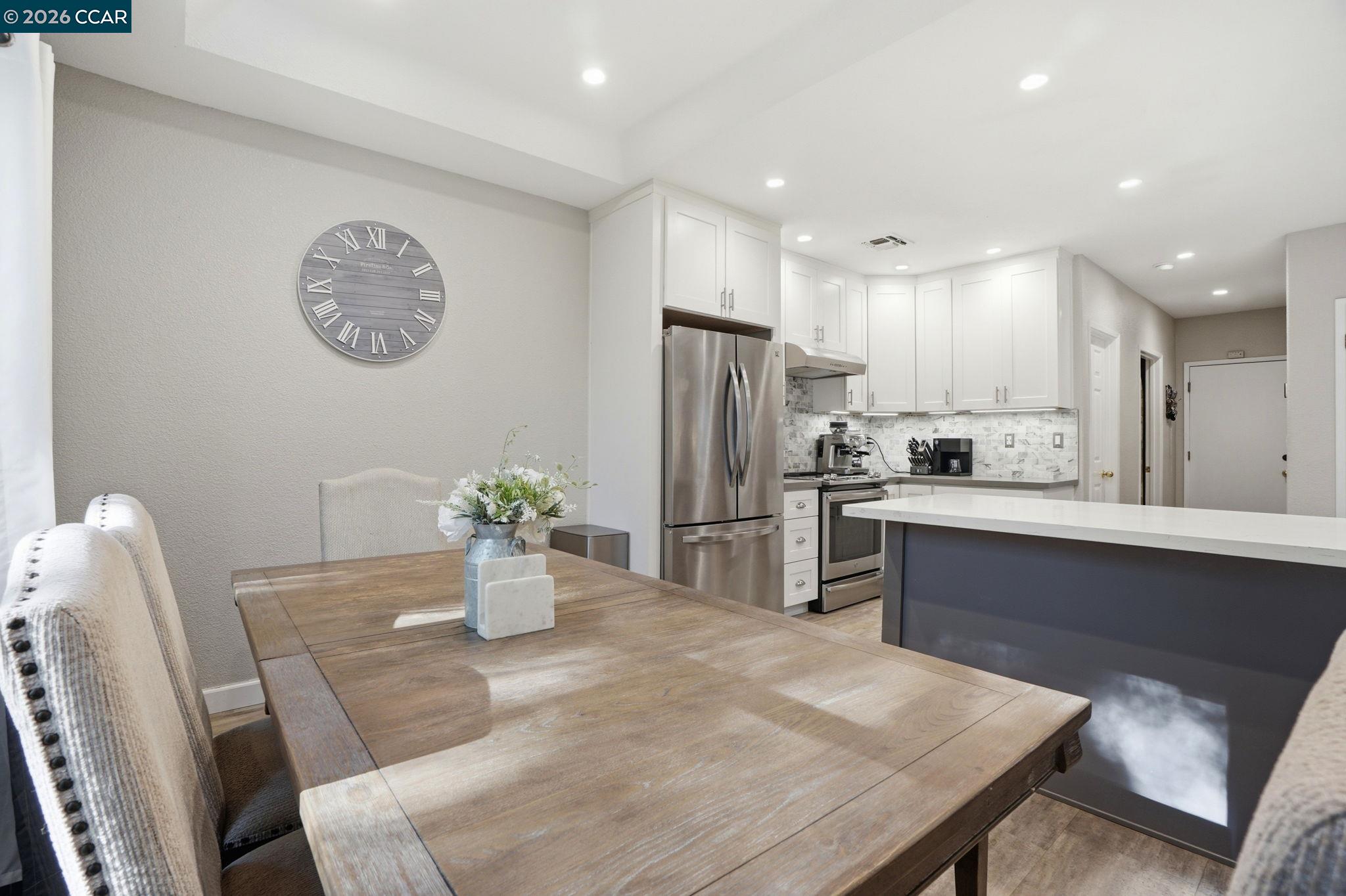 Detail Gallery Image 10 of 29 For 249 Stranahan Cir, Clayton,  CA 94517 - 3 Beds | 2/1 Baths